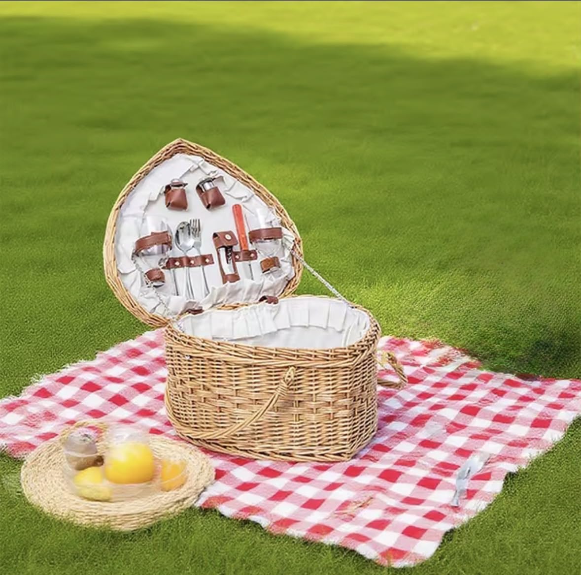 Cesta de picnic de mimbre, transportador tejido de ratán en forma de corazón con asa, almacenamiento portátil de alimentos para camping, viajes y comedor al aire libre, 45 x 39 x 25 cm