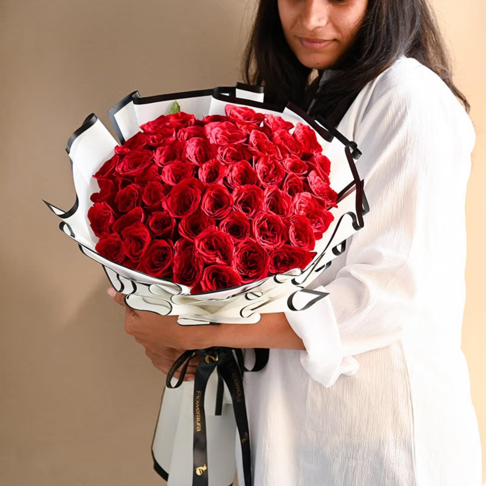 FlowerAura Fresh Live Flower Bouquet of 50 Red Roses In Premium Paper For Birthday Gift, Anniversary Gift, Wedding Gift, Mother's Day Gift, Love & Romance Gift, Father's Day Gift (Same Day Delivery)