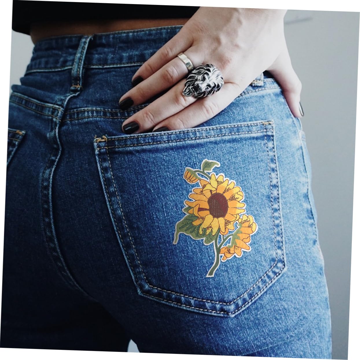 HOMSFOU 4 Set Toppe Termoadesive Forma Per Abbigliamento Patches Ricamate Per Riparare E Vestiti E Jeans Adatte Per Decorazioni E Riparazioni Abbigliamento 6 Pezzi*4