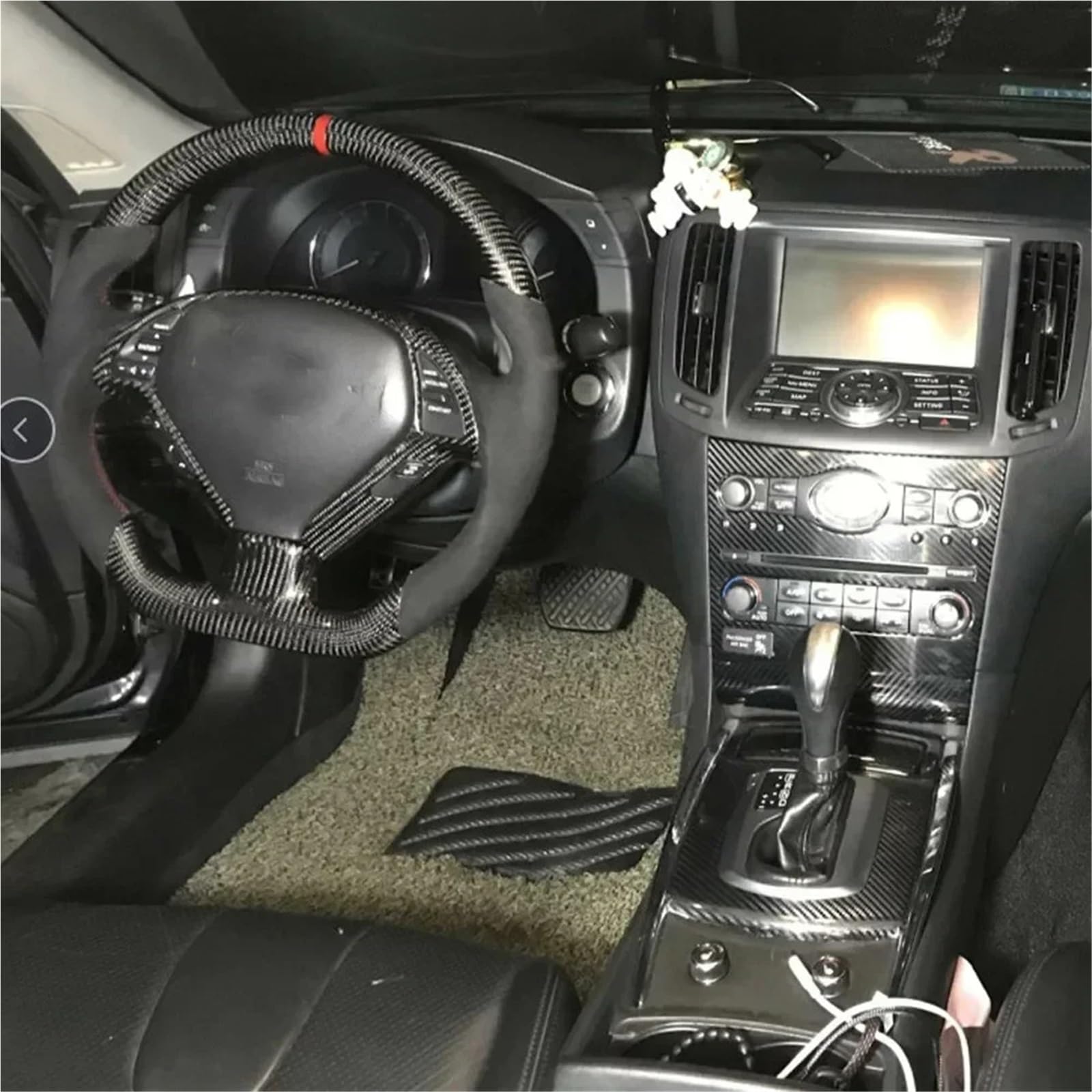 Ochrona Podłokietnika Naklejki na konsolę środkową w stylu włókna węglowego, pasujące do Infiniti G25 G37, stylizacja samochodu Skórzana poduszka na podłokietniki