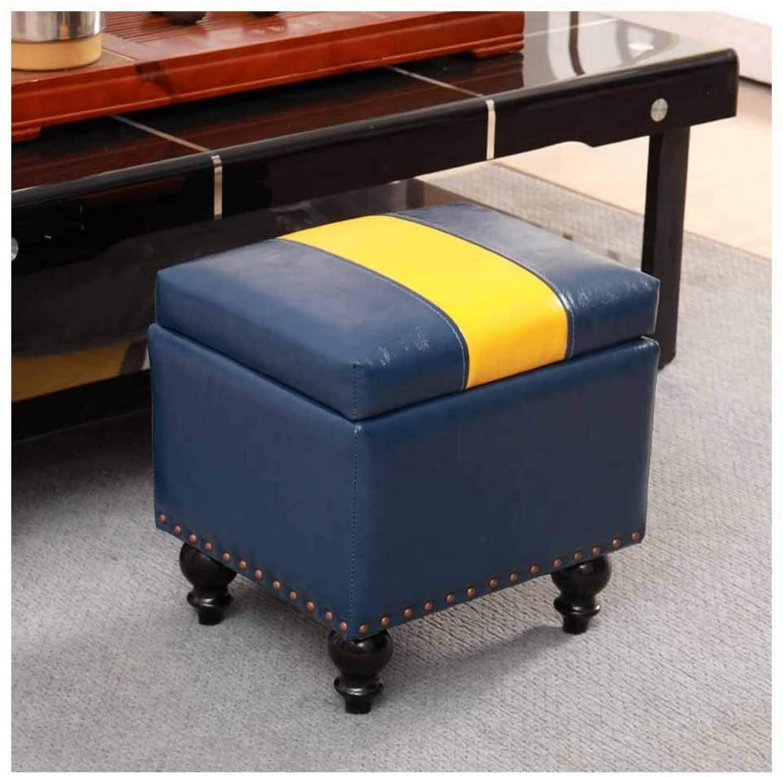 Banc Cubique Salon Rouge A : Rangez Vos Affaires Facilement dans ce Pouf en Similicuir