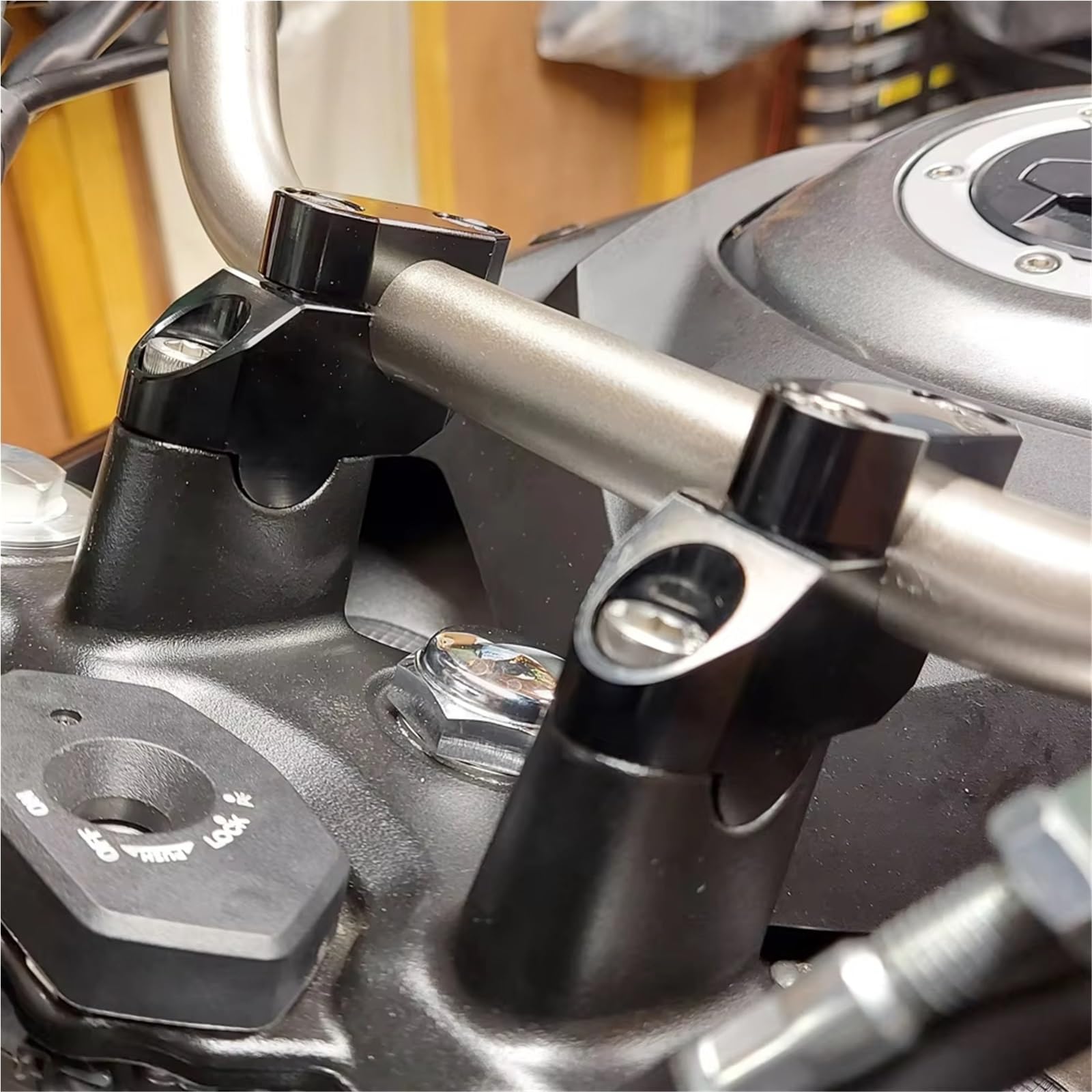 Lenkererhöhung Motorrad Kompatibel Mit Suzuki Für SV 1000 2003 2004. Lenkererhöhungen Versetzt Nach Hinten Verschoben Verlängern Motorrad-Ersatzteile