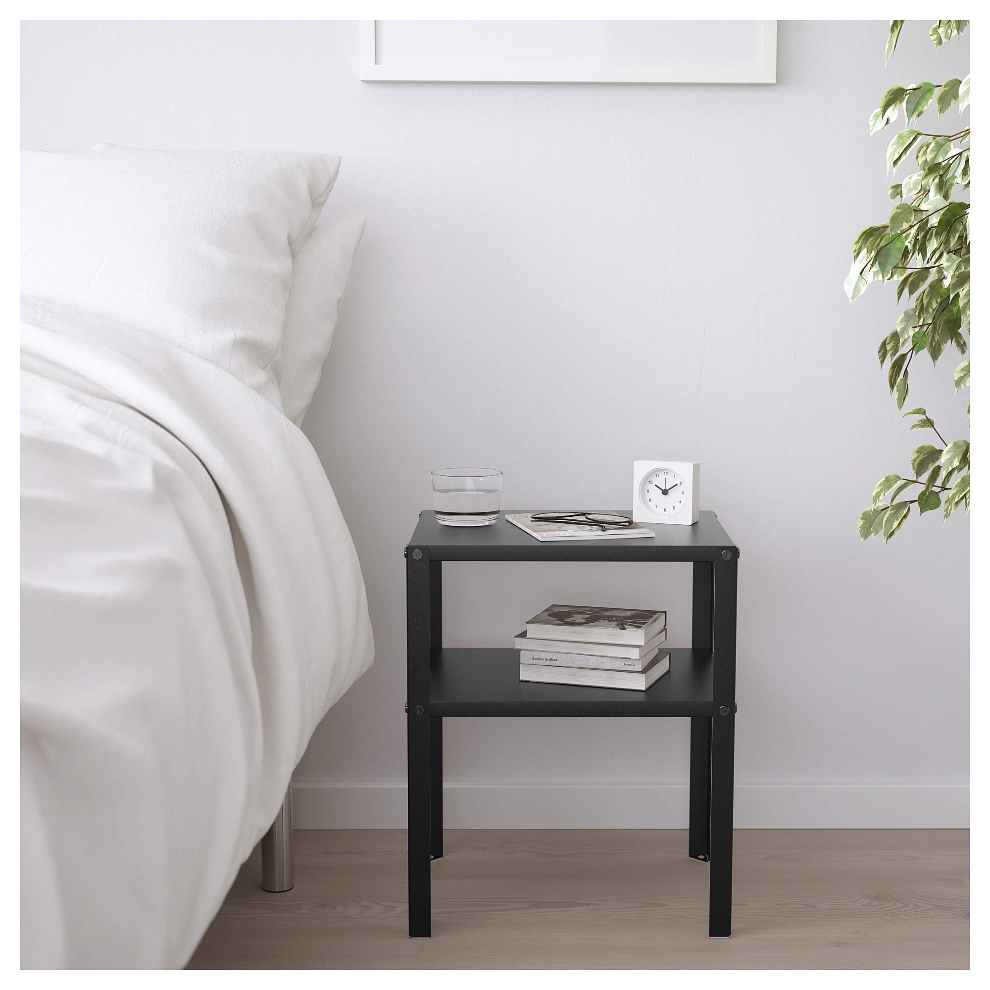 【廃番・希少】IKEA 　LEKSVIK ベッド サイド テーブル 引き出し付きのナイトテーブル・ベッドサイドテーブルの通販 - IKEA