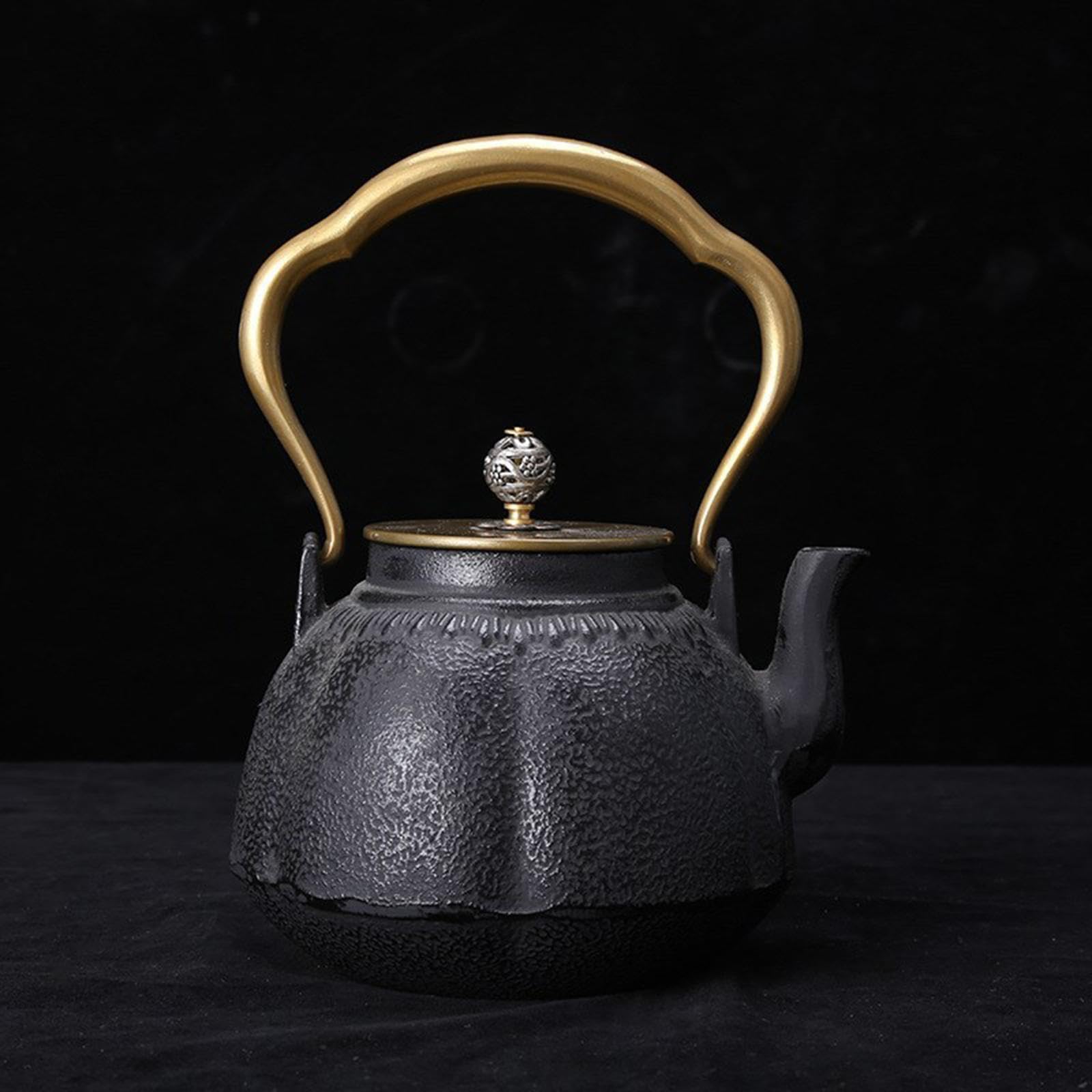 Ailan Tetera Kung Fu, accesorio esencial para los amantes del té. Construcción robusta y ergonomía en un paquete. Tetera de hierro fundido. Hervidor