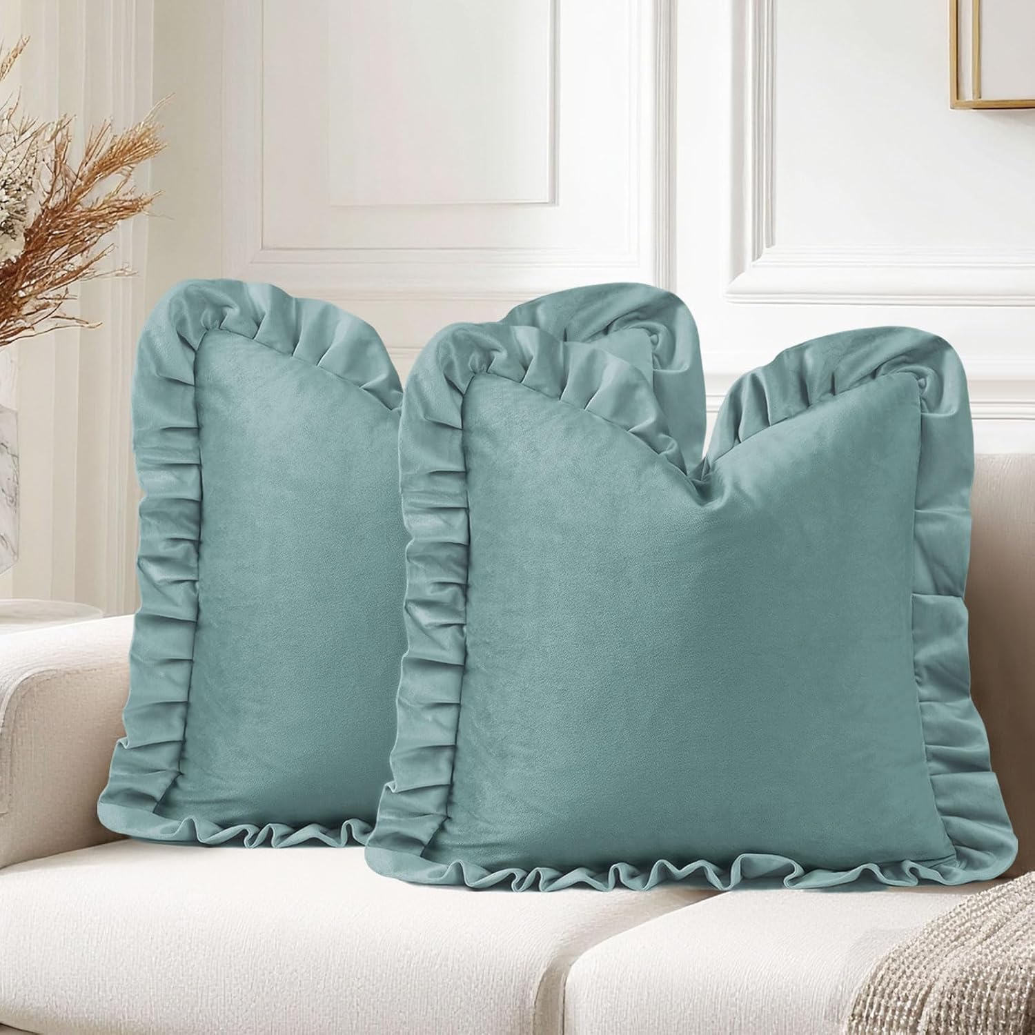 JIUZHEN Bean Green Velvet Soild Throw Pillow Covers, Decorative Throw Pillow Covers for Couch Sofa Livingroom Car, 20x20 Inch, Set of 2 with Ruffles