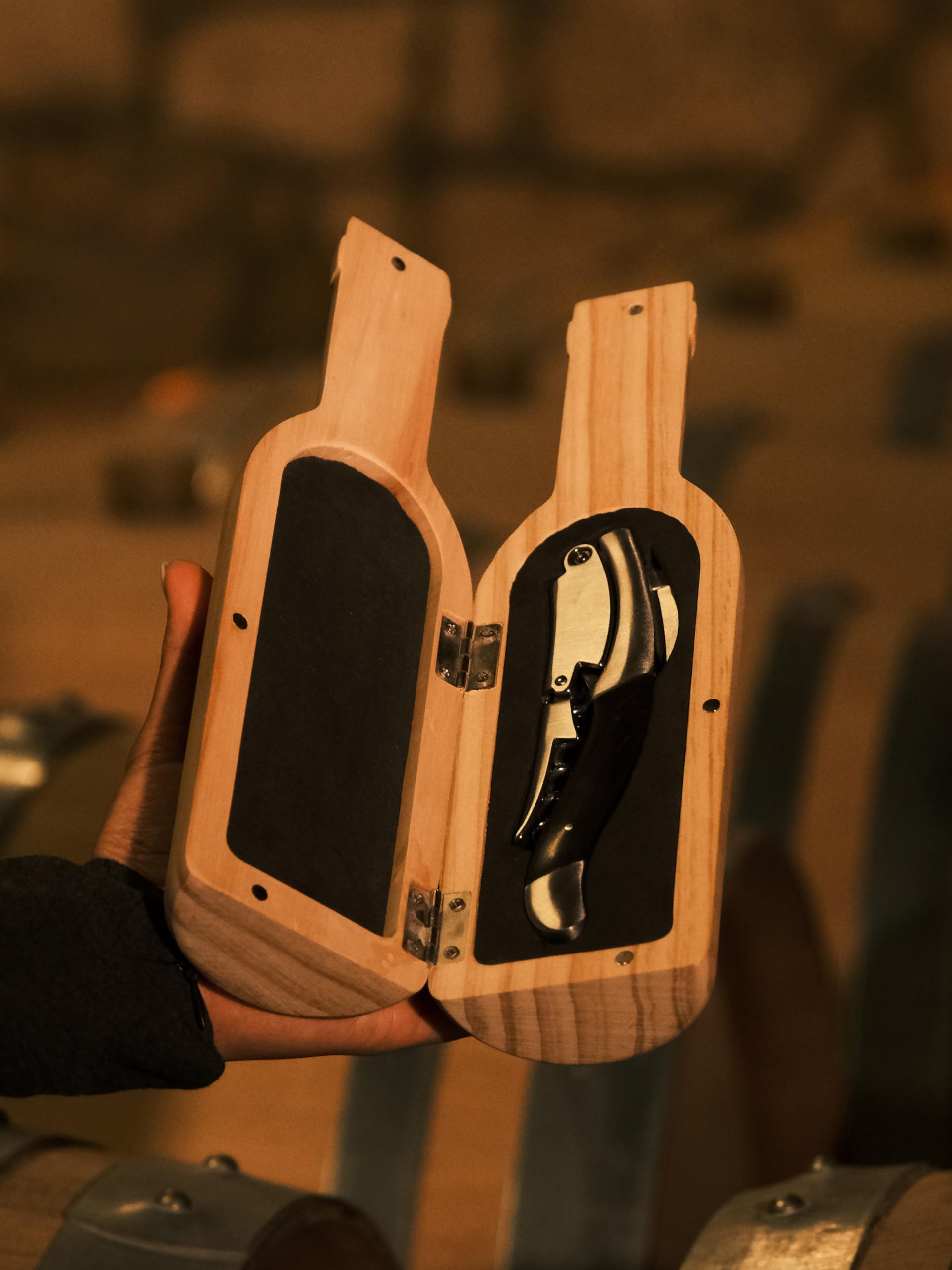 Sacacorchos para vino de camarero, doble etapa, el abridor de vino perfecto y llave de vino, caja de madera con forma de botella de vino, regalo para los amantes del vino (madera de ébano)