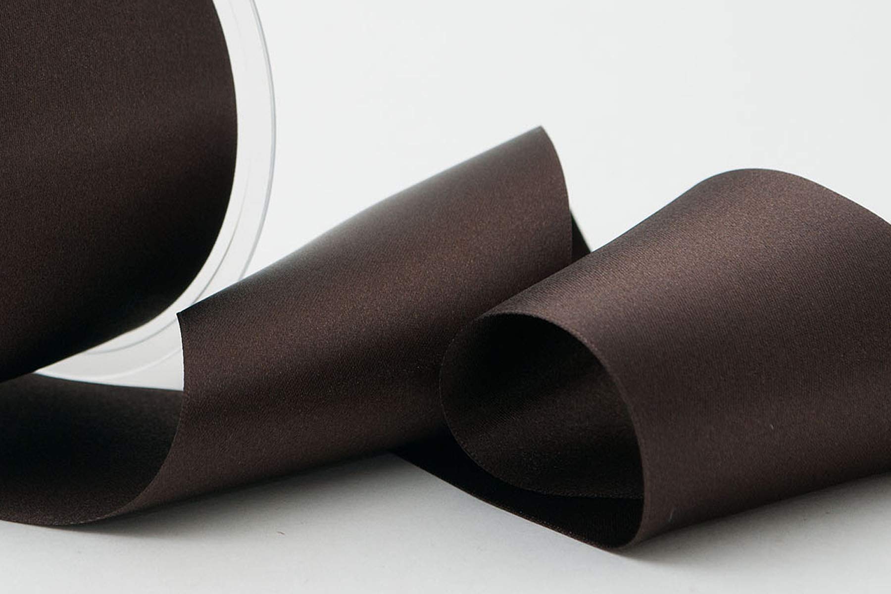 Berisfords 70 mm x 20 m Double Faced Satin Ribbon, Cuban - Image 3