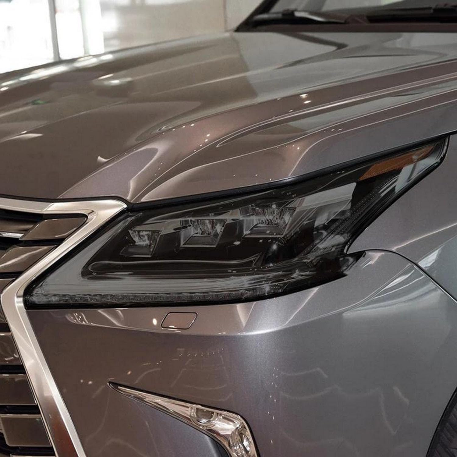 Film de protection en TPU double couche pré-découpé phare Lexus LX570