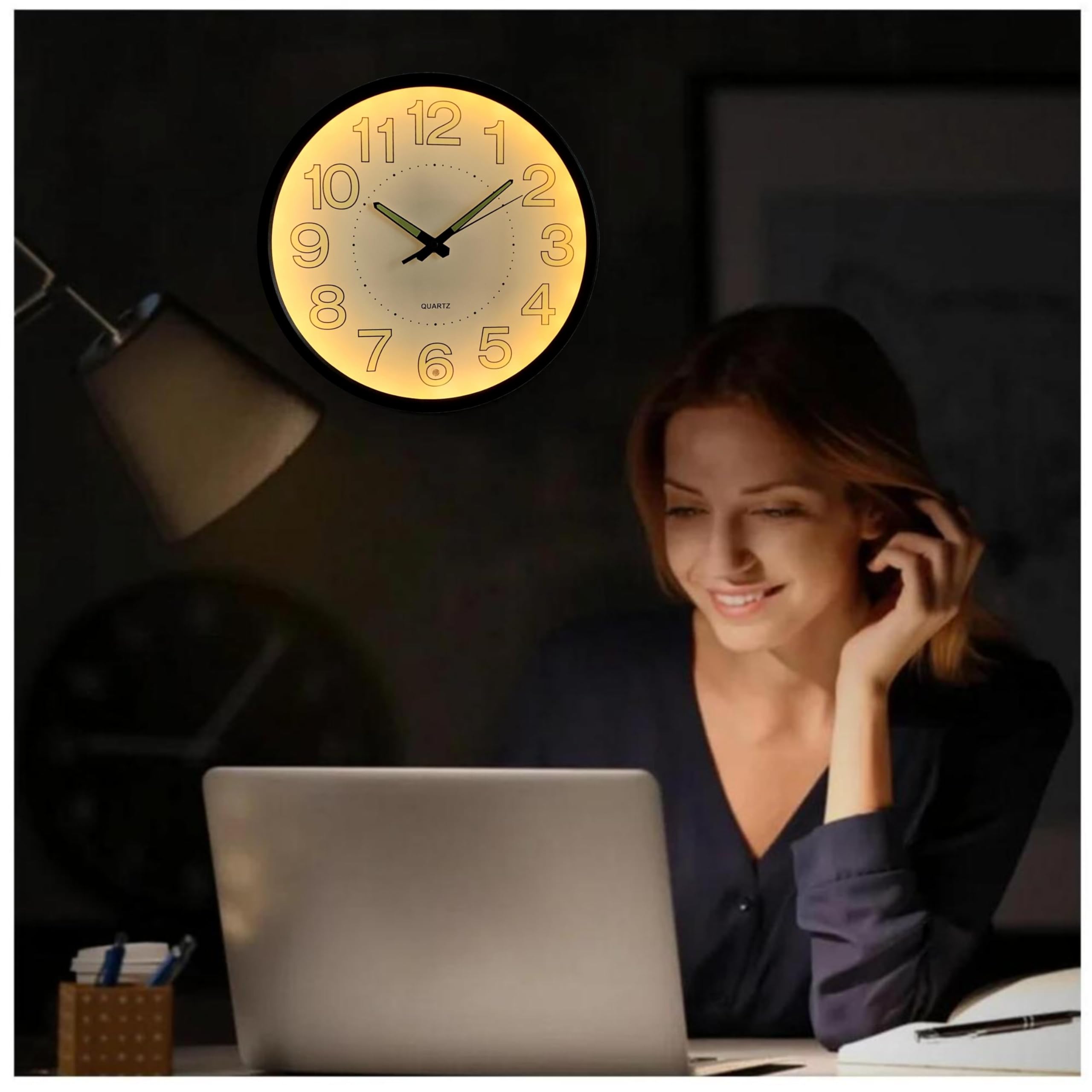 Orologio da parete con luce notturna da 30,5 cm, con funzione silenziosa e senza ticchettio, grandi numeri solidi facili da leggere sia di giorno che di notte (nero)