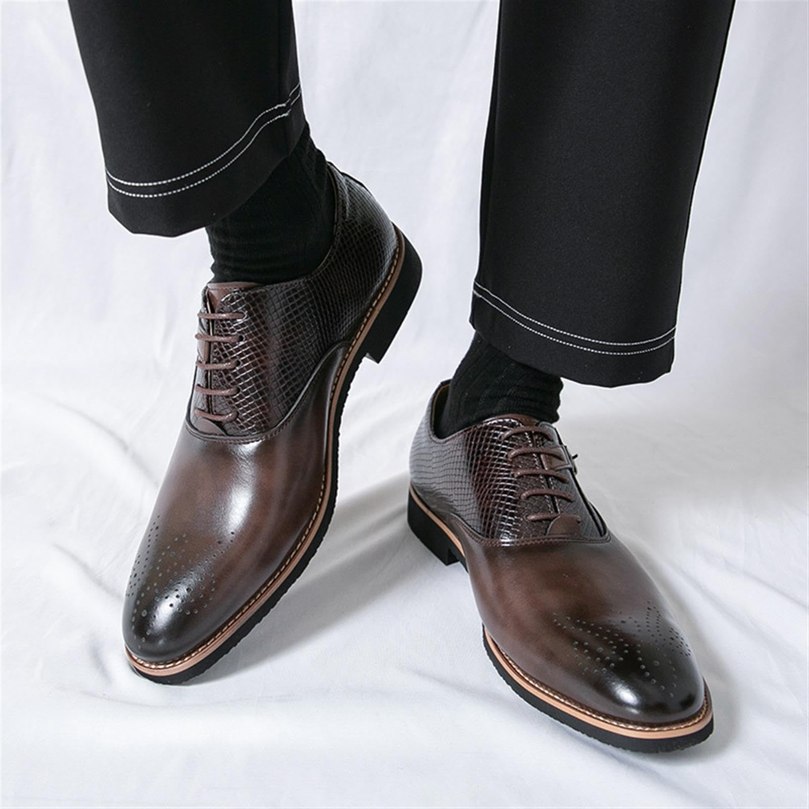 Scarpe Oxford da Uomo Eleganti Brogue Stringate Classiche Stampa Serpente Scarpe Formali Business Cerimonia con Fibbia
