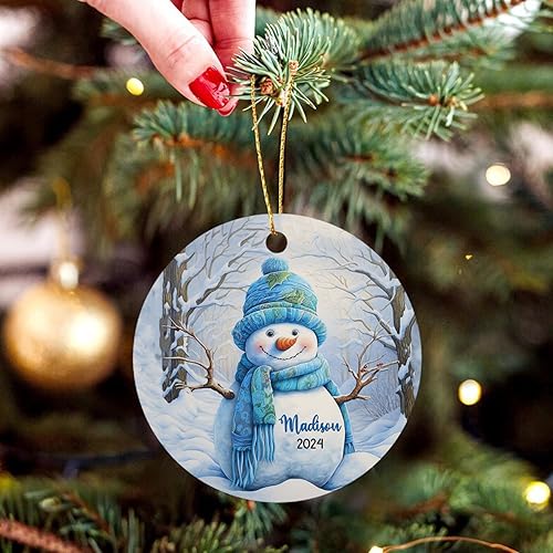 Miniatura 4 de Adorno de Navidad de muñeco de nieve, nombre personalizado y año para árbol de Navidad 2024, regalos personalizados de recuerdos de Navidad para