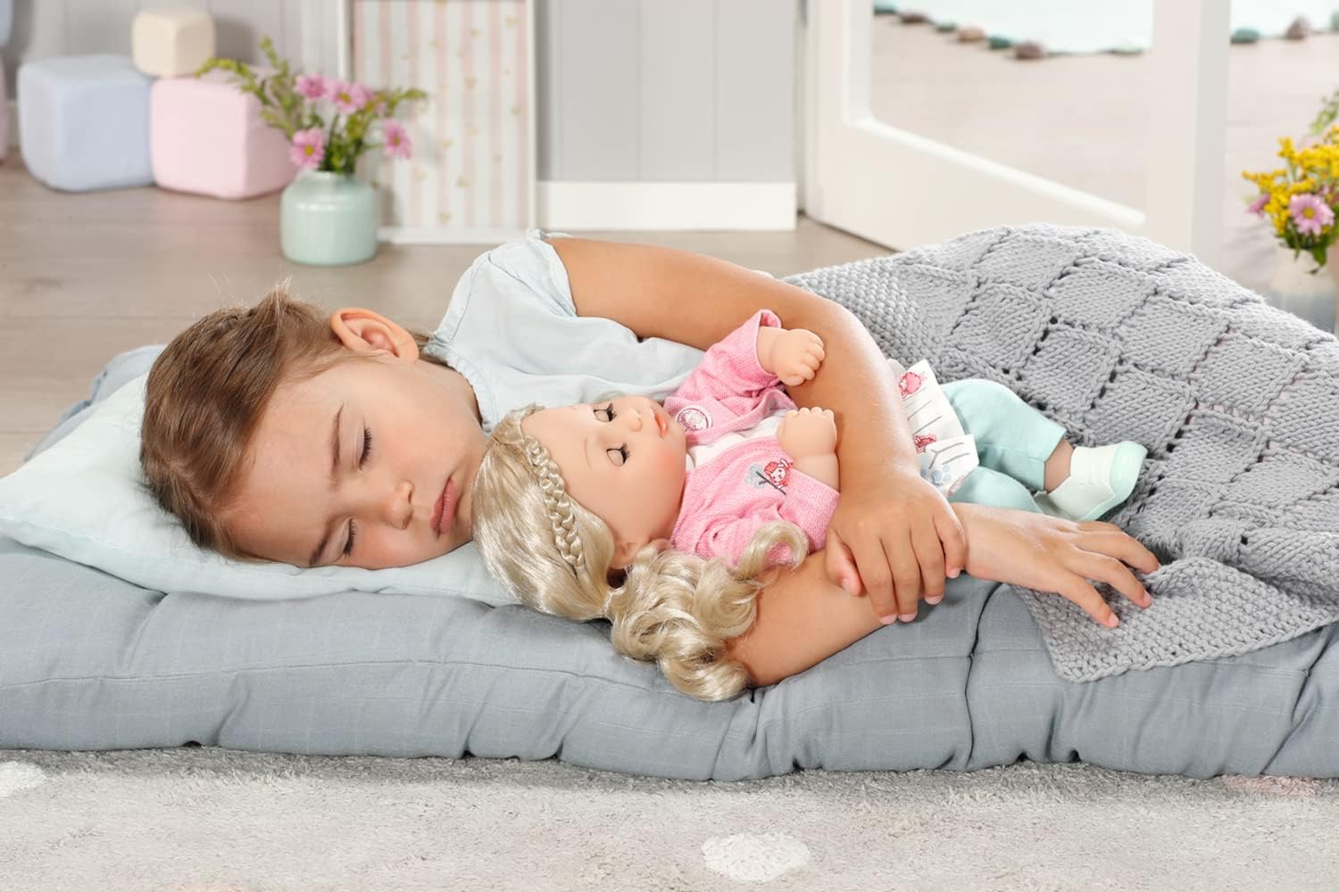 Baby Annabell Little Sophia - 36 cm soft bodied doll with long hair for styling - Suitable for children aged 1+ years - Perfect sized doll for toddlers - Includes Doll and Outfit - 706480