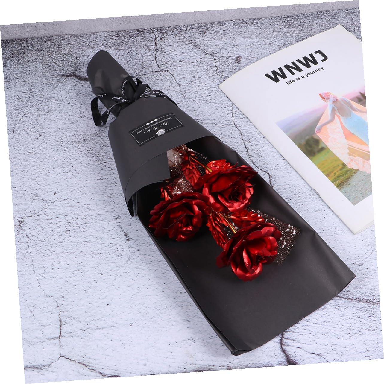 Rosenstrauß aus Goldfolie 3 Stück Rote Künstliche Rosen in Geschenkbox Dekorative 24k Goldfolie Rose als Geschenk für Ehefrau und Freundin zum Valentinstag oder Geburtstag