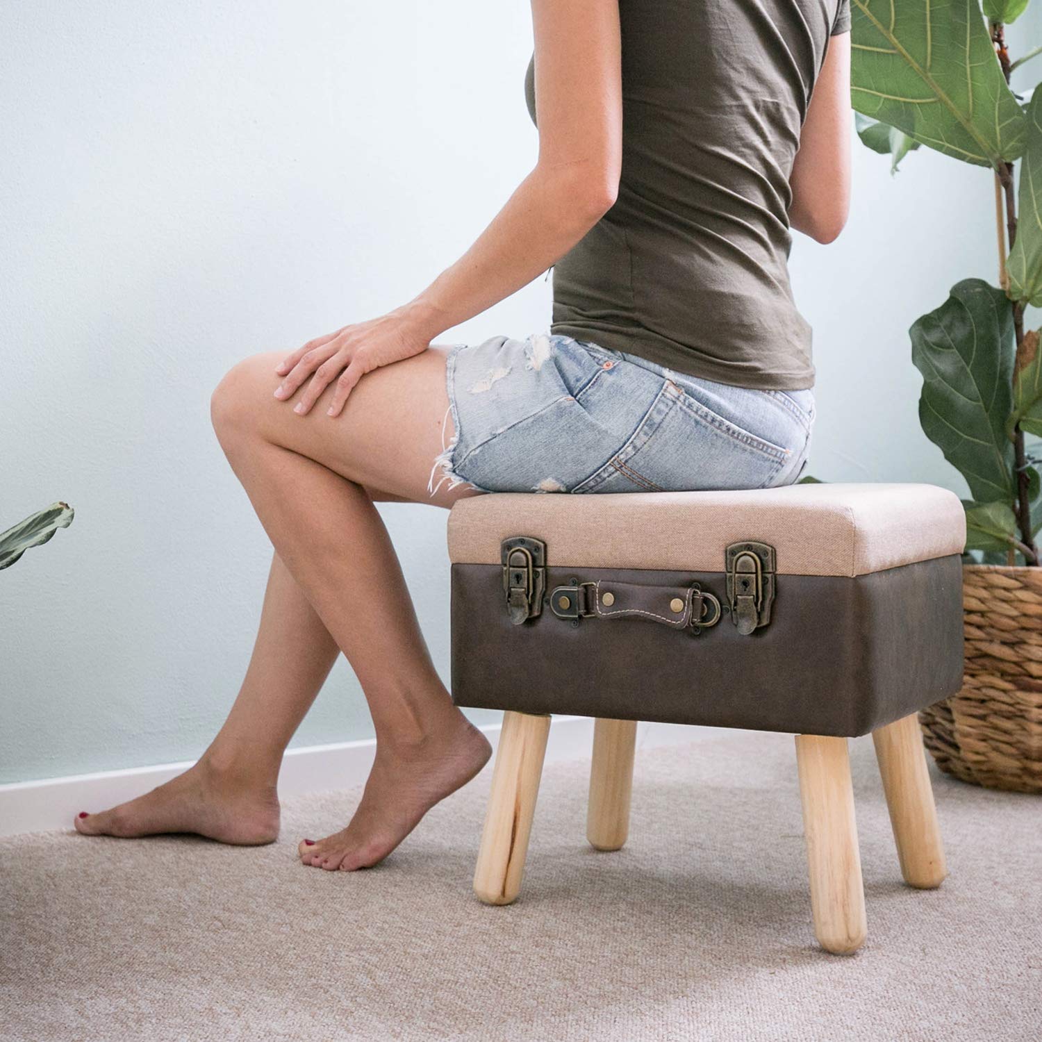 HMF Tabouret vintage avec espace de rangement en bois - 40 x 32 x 39 cm - Marron - Classique