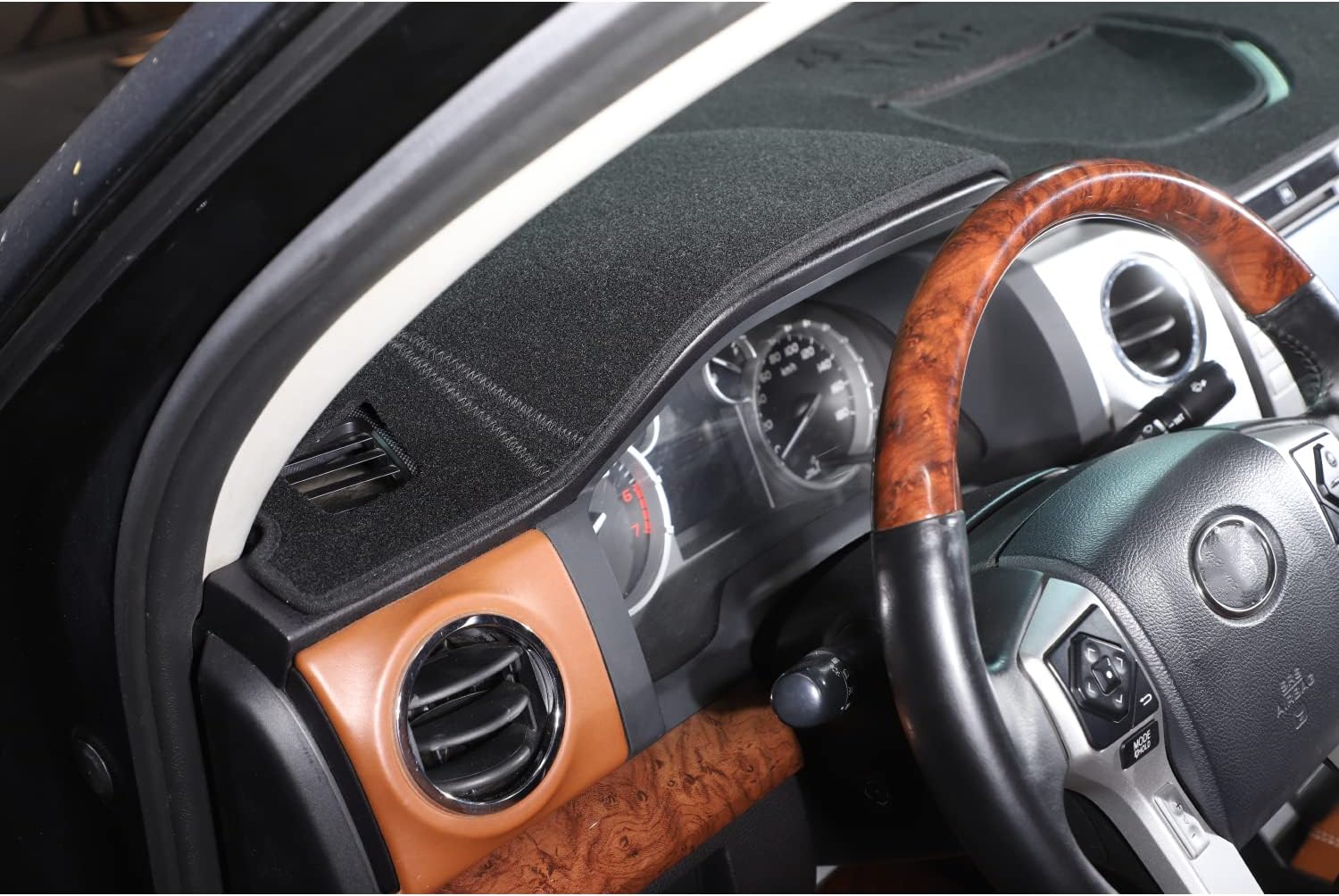 CHEAYAR Dashboard Dash Dashmat Anti-Sun Pad Cover Mat Compatible with Toyota Tundra 2014-2021, Protector Sunshield Cover,Dash Cover Mat