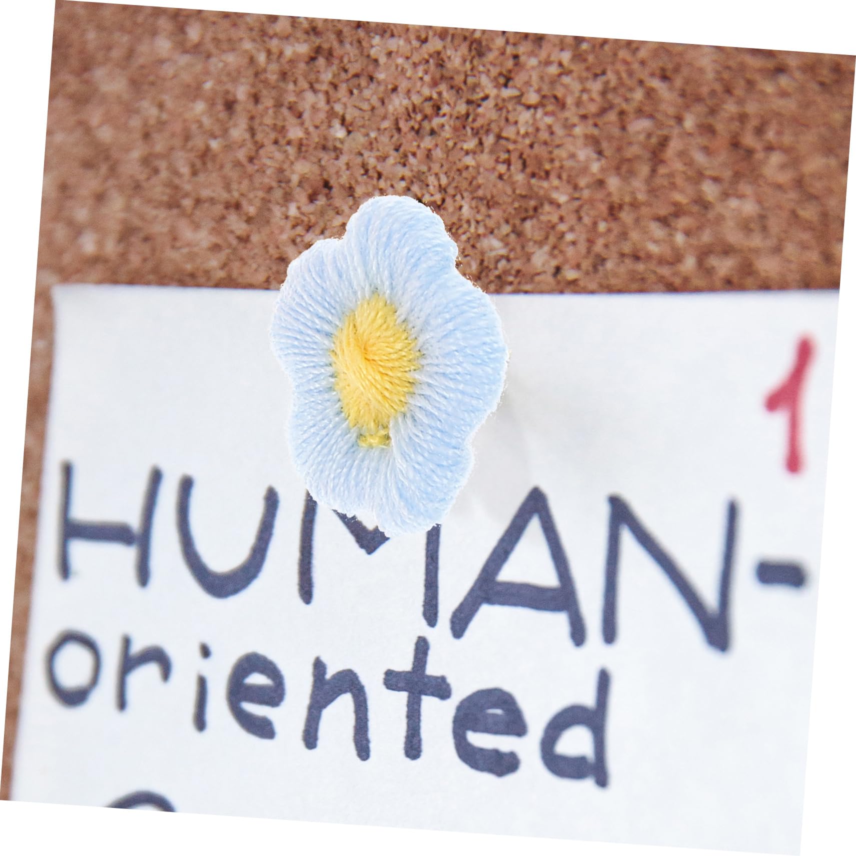Operitacx 4 Sätze Bestickte Blumennadeln Heftklammern Bilderhaken Emaille Deko Abzeichen Reißzwecken Bilder Aufhängeset Pinnwand Liege Schild Aufkleber Magnete Poster 60 Stück * 4