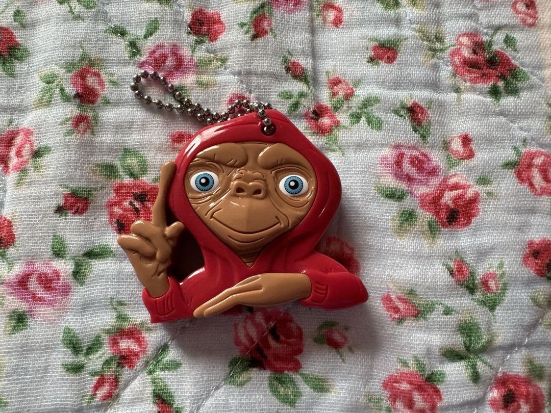 Amazon.co.jp: E.T. キーホルダー ミラー付き USJ ユニバ : ファッション