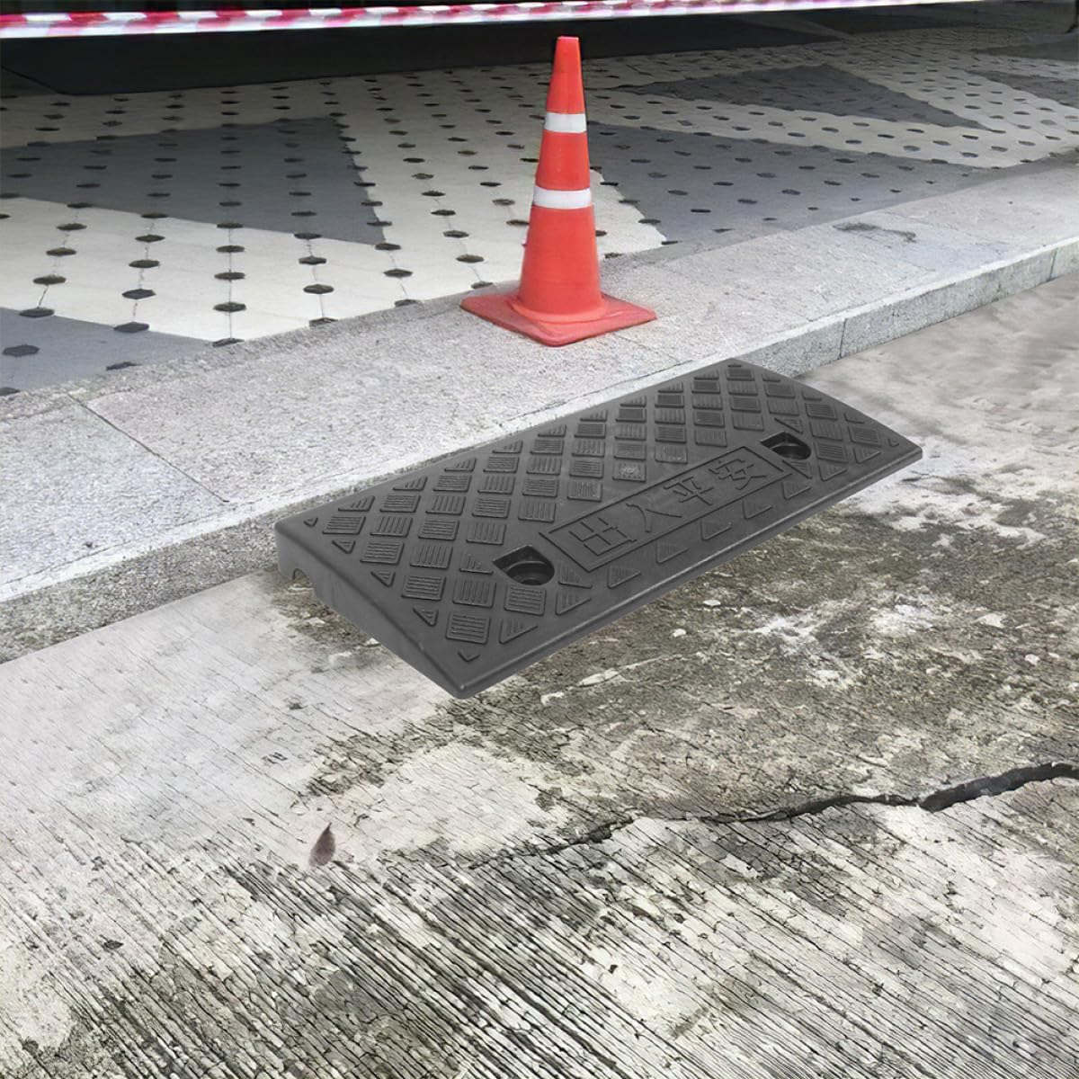 Rampa para Ruedas de Coche de 5 CM Textura Antideslizante Grabada, Ligera para Accesos Hogar y Rampas para Scooters