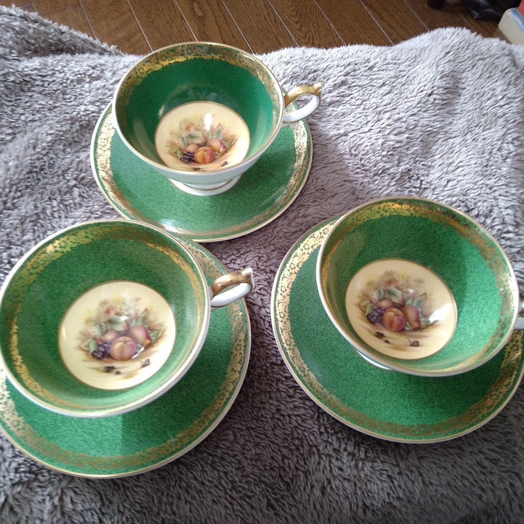 Amazon.co.jp: Aynsleyエインズレイカップ ソーサーグリーン 