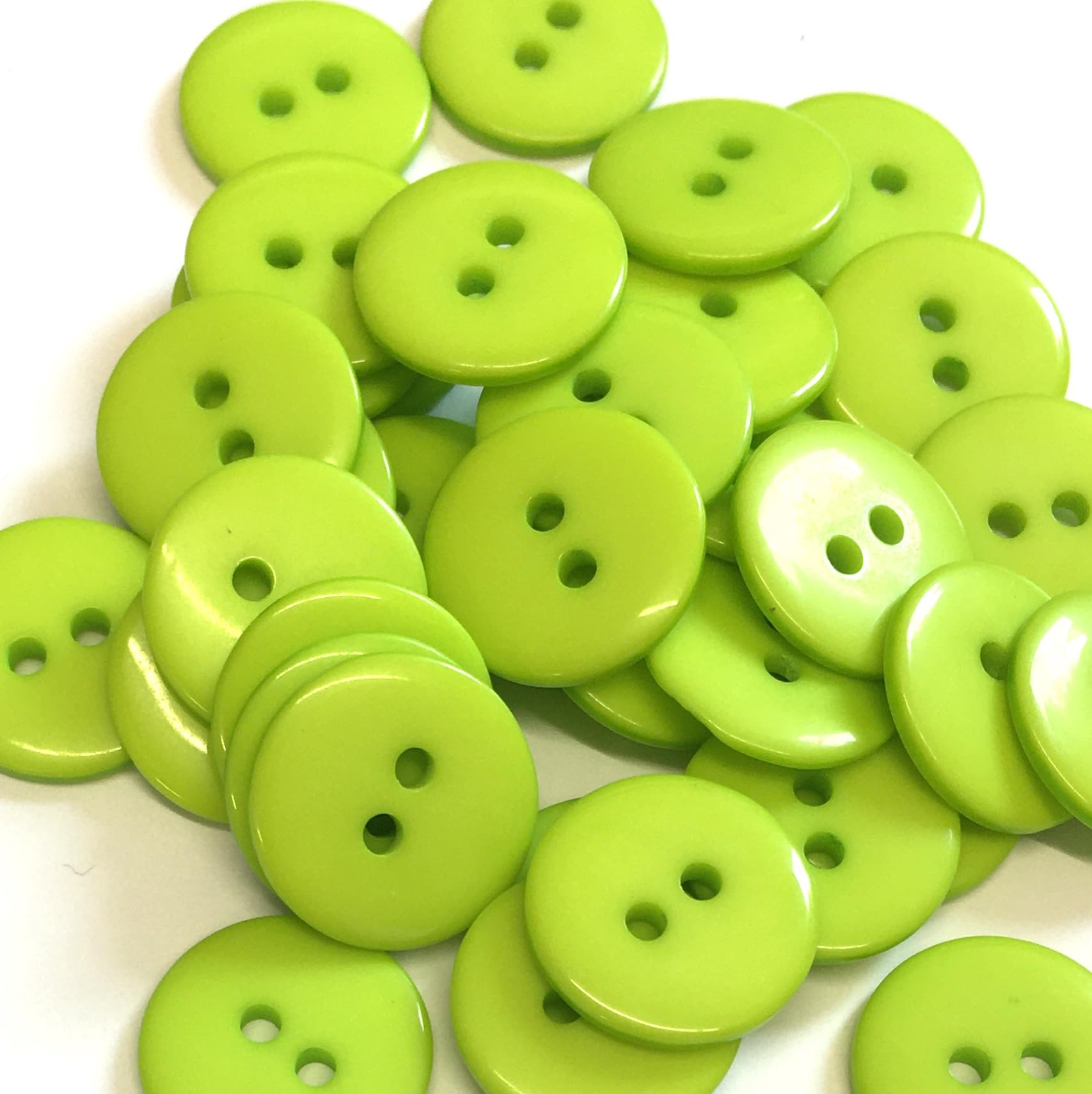 Pack of 20, 15mm Shiny Round Buttons (Green)