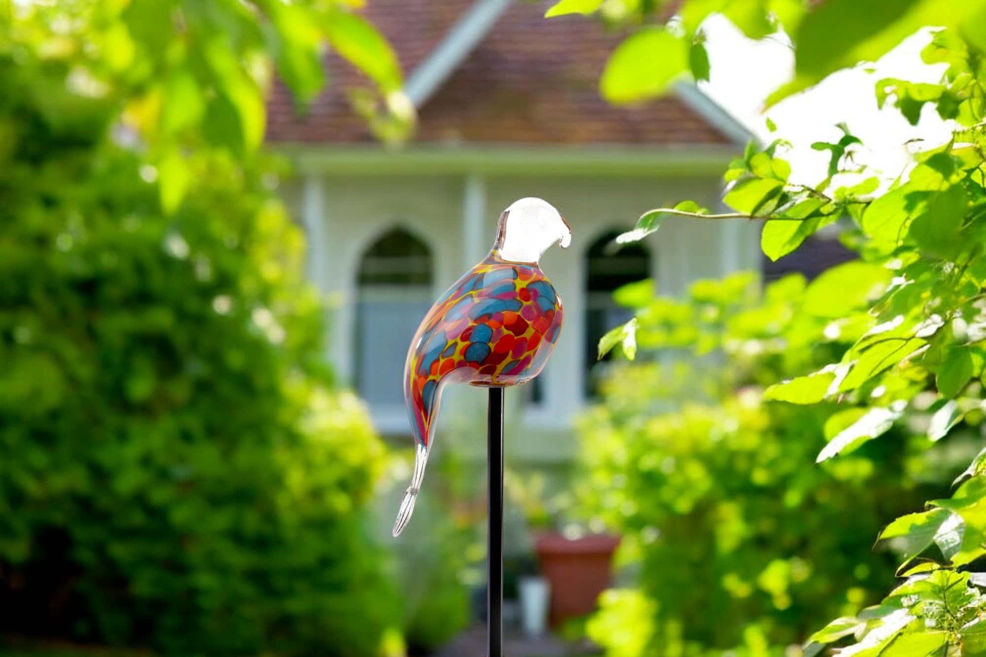 Gartenstecker mit Vogel - Rot Blau Gelb - Handgefertigtes Glas - Orange - Vogel auf Stock - Gartendekorationen - Gartenindeco für den Außenbereich - Gartendekor - Tiere für den Außenbereich