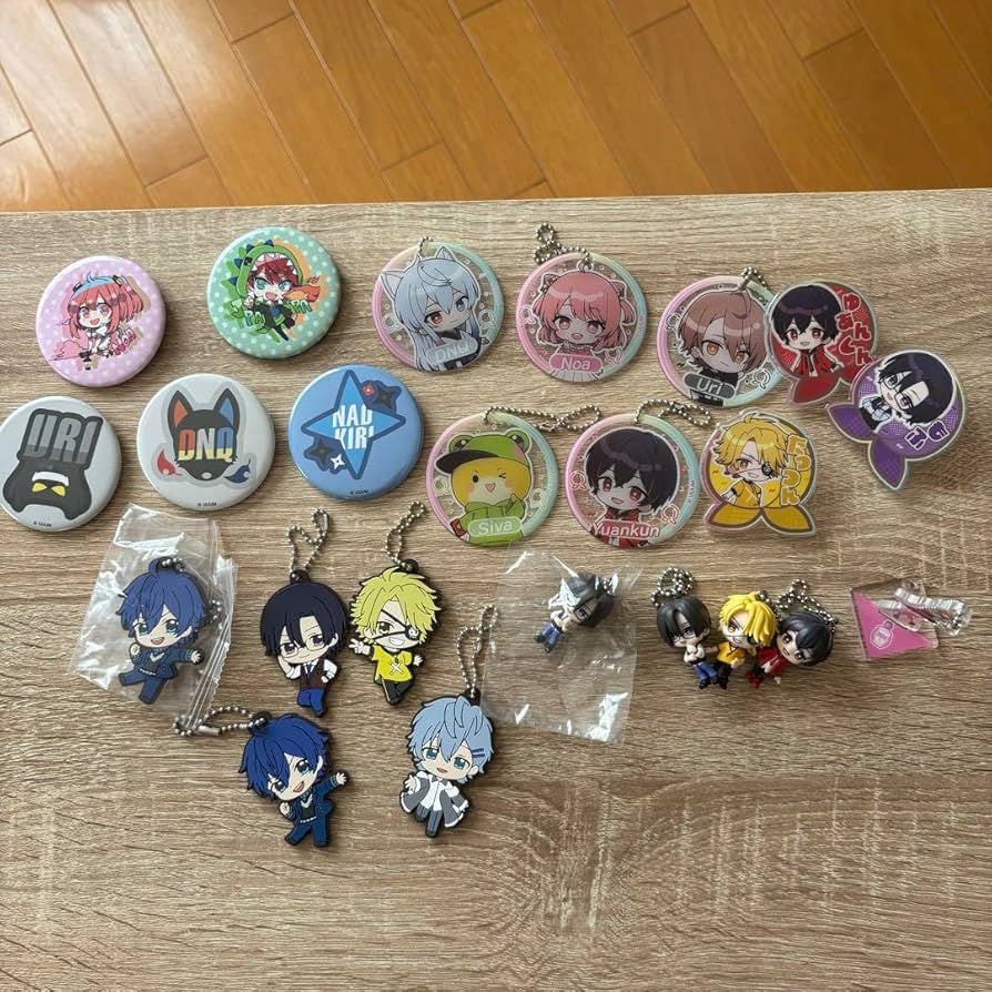 カラフルピーチ　たっつん　缶バッジ　トレカ　アクスタ　キーホルダー　まとめ売り カラフルピーチ たっつん 缶バッジ トレカ アクスタ