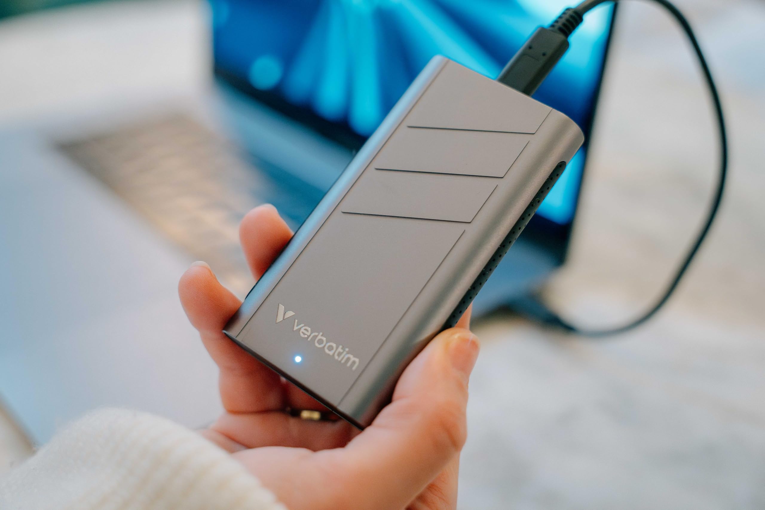 Amazon | Verbatim TurboMetal ポータブルSSD 2TB 超高速 最大3700MB