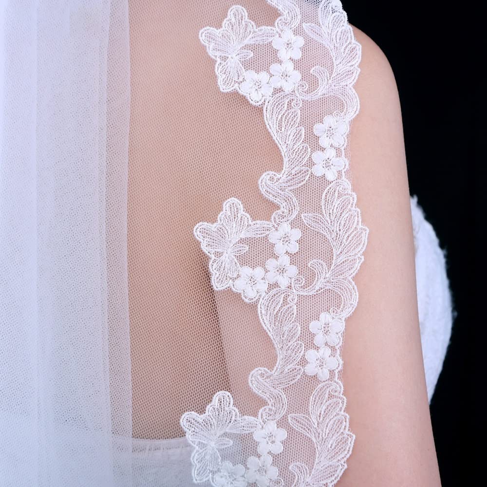 V56 Mode Eleganter Hochzeitsschleier mit gestickten Spitzenapplikationsmotiven Brautschleier mit langem Rouge einstufig Hochzeit (Farbe: gebrochenes Weiß)
