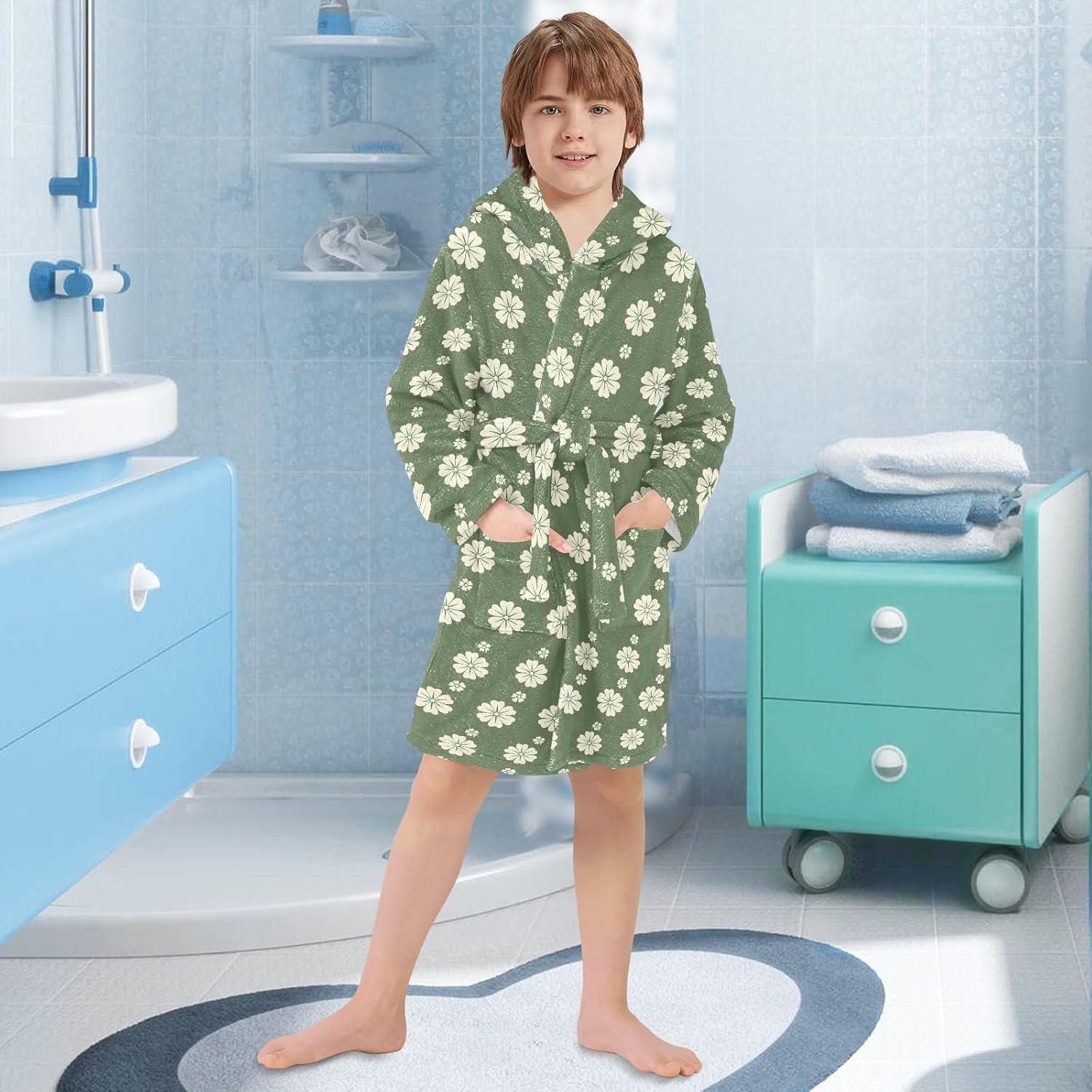 senya St. Patrick's Clover Green A Toddler Hooded Bathrobe Kids Soft Plush Bath Towel Robes for Boys Girls 2-12 Years