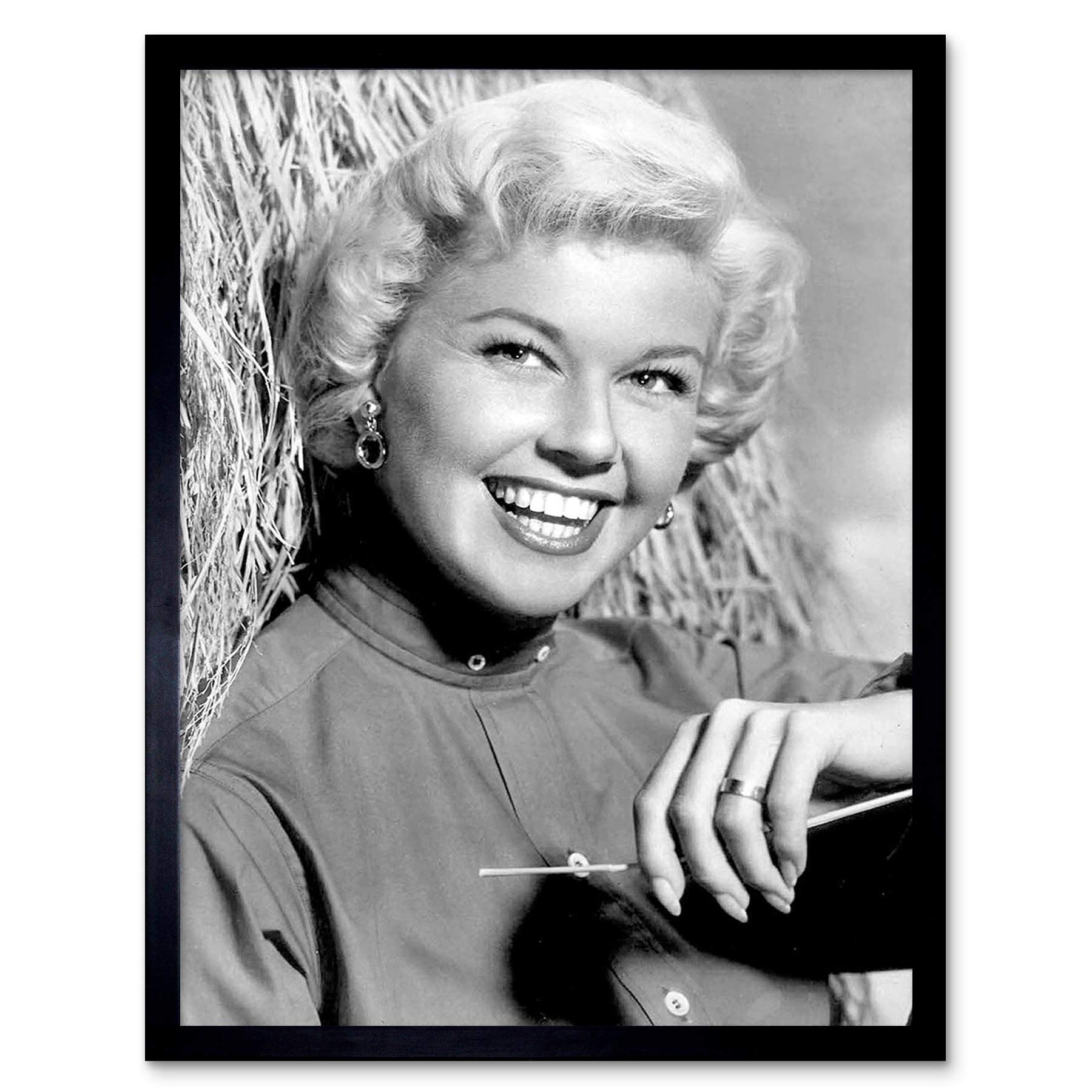Wee Blue Coo Hollywood Publicity Shot Doris Day Art Print Framed Poster Wall Decor 12X16 Inch