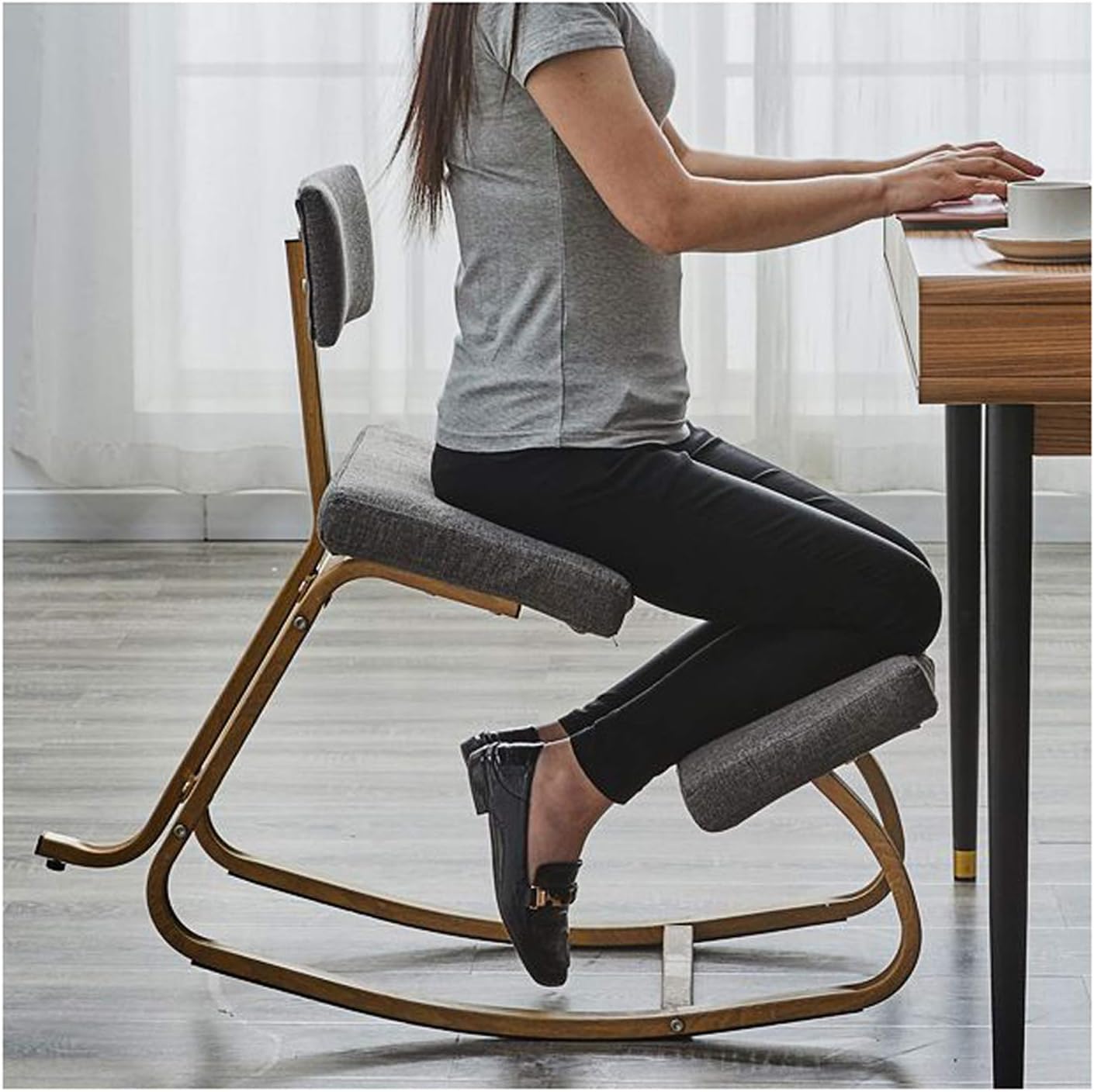 Grey kneeling chair Clearance