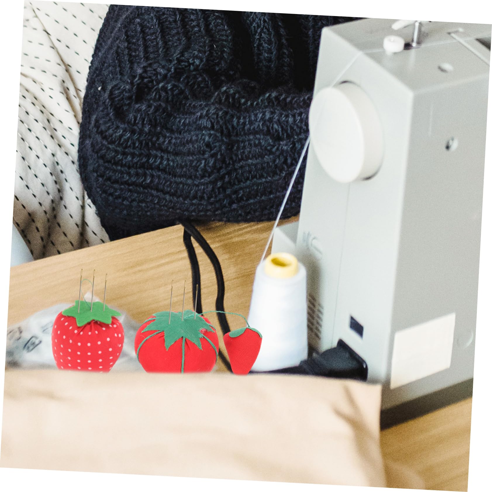 NUOBESTY Juego De 4 Alfileteros Reutilizables Con Forma De Tomate Y Fresa Para Adultos Portaagujas Para El Hogar Kit De Costura (10 Unidades)