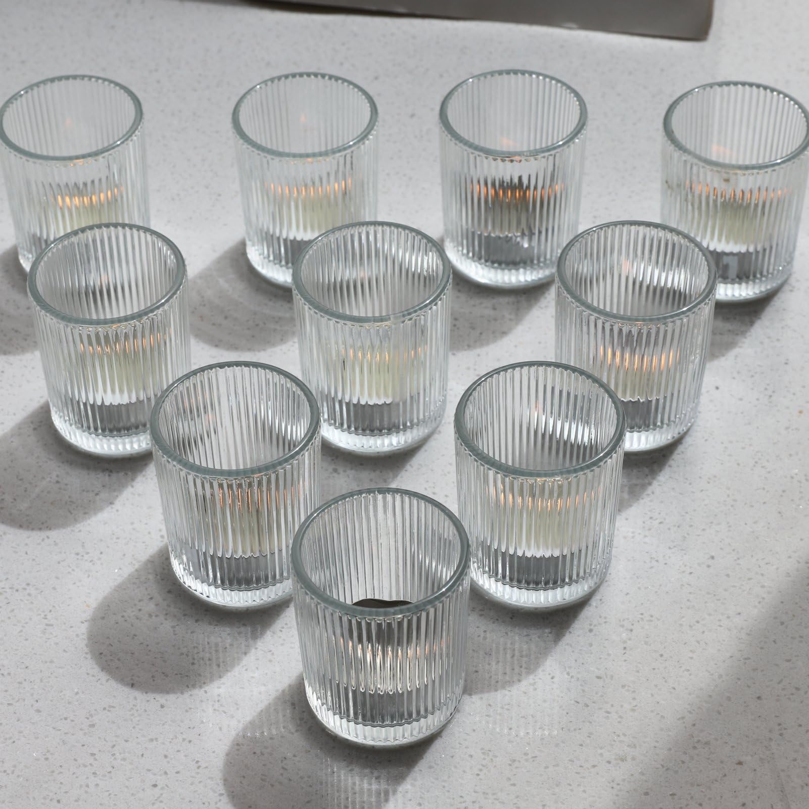 Lot de 12 Bougeoir Verre à thé Côtelés, Photophore Verre Transparents pour Mariage, Contenants pour Bougie pour Fête, Décoration Intérieure et Décoration de Noël (5,5 cm × 6,5 cm)