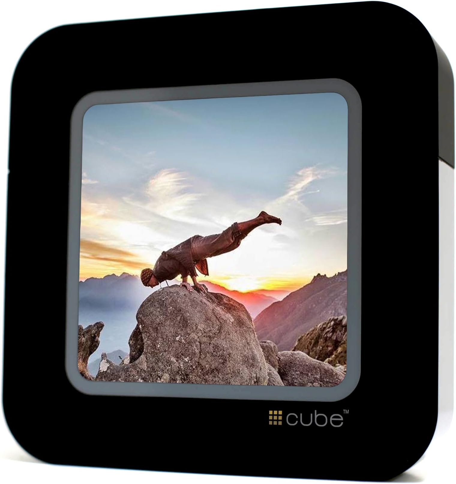CUBE Streaming Display for Social Media, Black