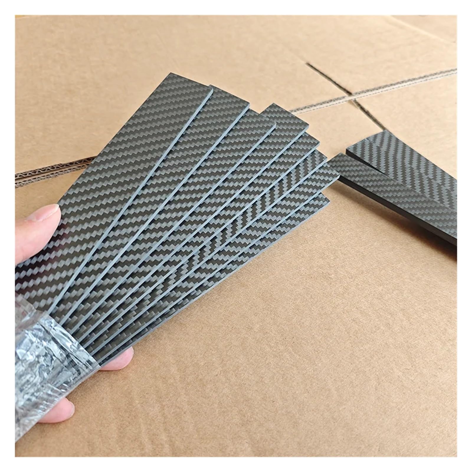 Carbonfaserplatten 1 stücke 3K Carbon Faser Blatt Dicke 0,2-6mm Hohe Festigkeit Bord Streifen Flache für Heimwerker(2.0x30x350mm)