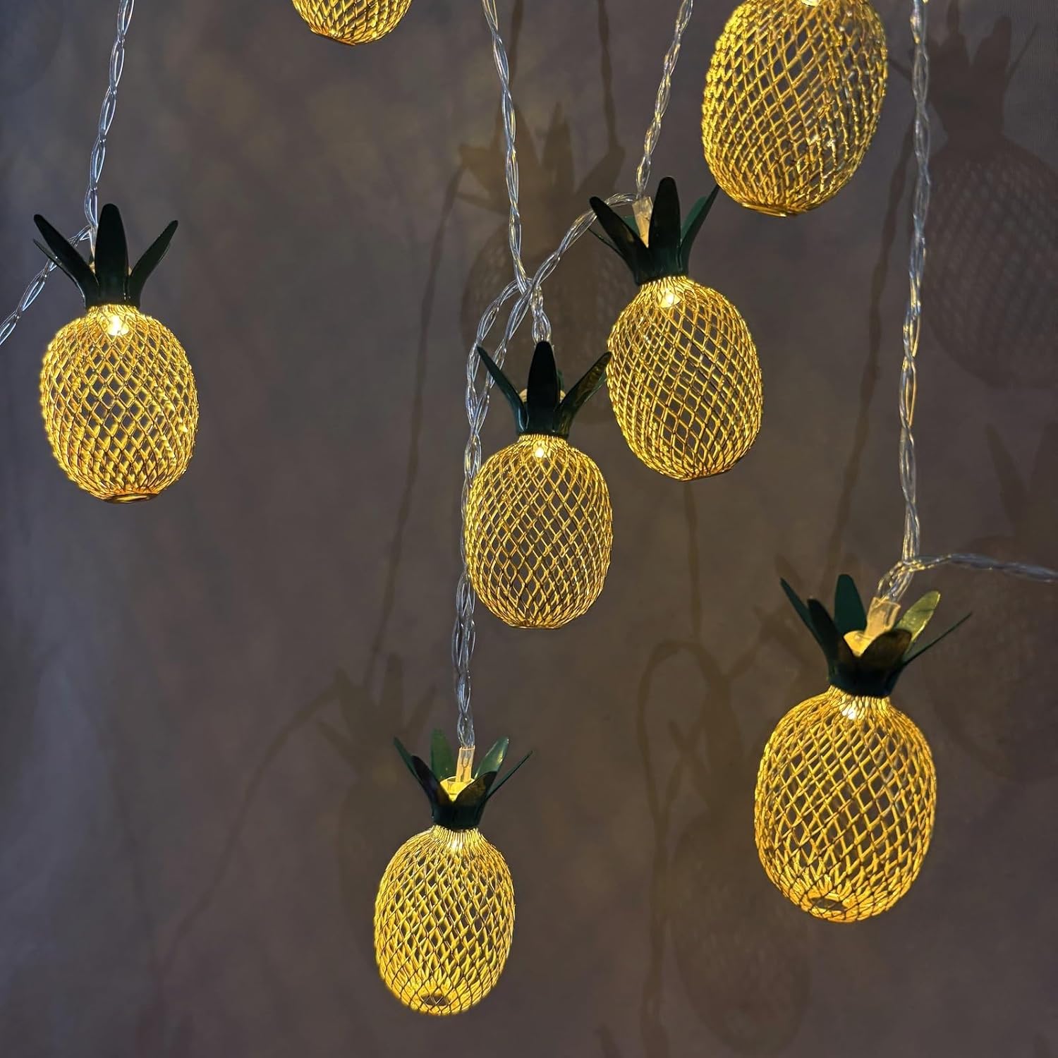 Metal Pineapple Decor String Lights, 10 Ft 20 LEDs Fruit Night Lights USB Or Battery Powered for Summer Home Party Supplies Thanksgiving Christmas Decoration (Pineapple)