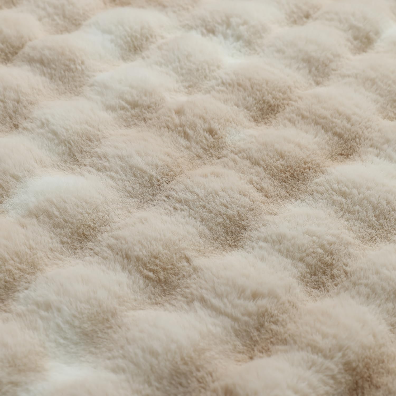 YnM Ultra-Soft Weighted Blanket, Fluffy Bubble Cuddle Heavy Bed Blanket, Plush Faux Fur Big Comforter, Soft & Warm Home Decor Piece (Tie-dye Khaki, 90''x90'' 20lbs, Full/Queen)