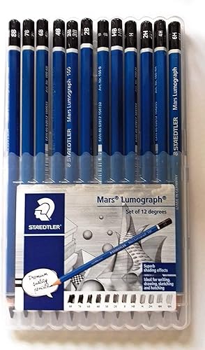 Miniatura 2 de Staedtler Mars Lumograph - Juego de 12 lápices de dibujo de grafito premium (6H-8B) con sacapuntas y borrador sin polvo, kit profesional de boceto y
