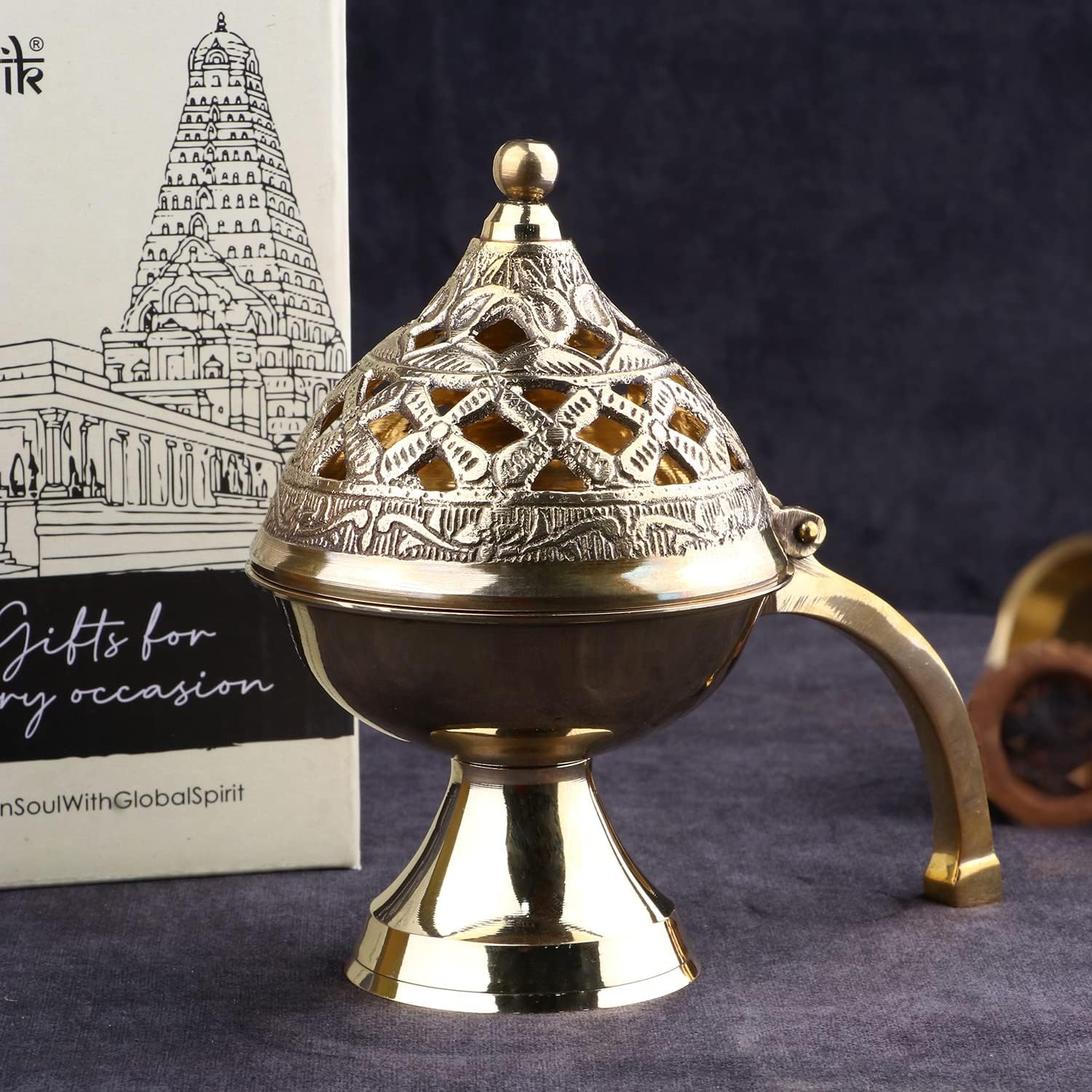 SATVIK 1 Pc Pure Brass Antique Incense Holder Large Dhuni Burner with Long Brass Handle Handheld Puja Dhuna Agarbatti Dhoop Pot Dhuni Stand Indian Diwali Festive Housewarming Return Gift Items Bulk
