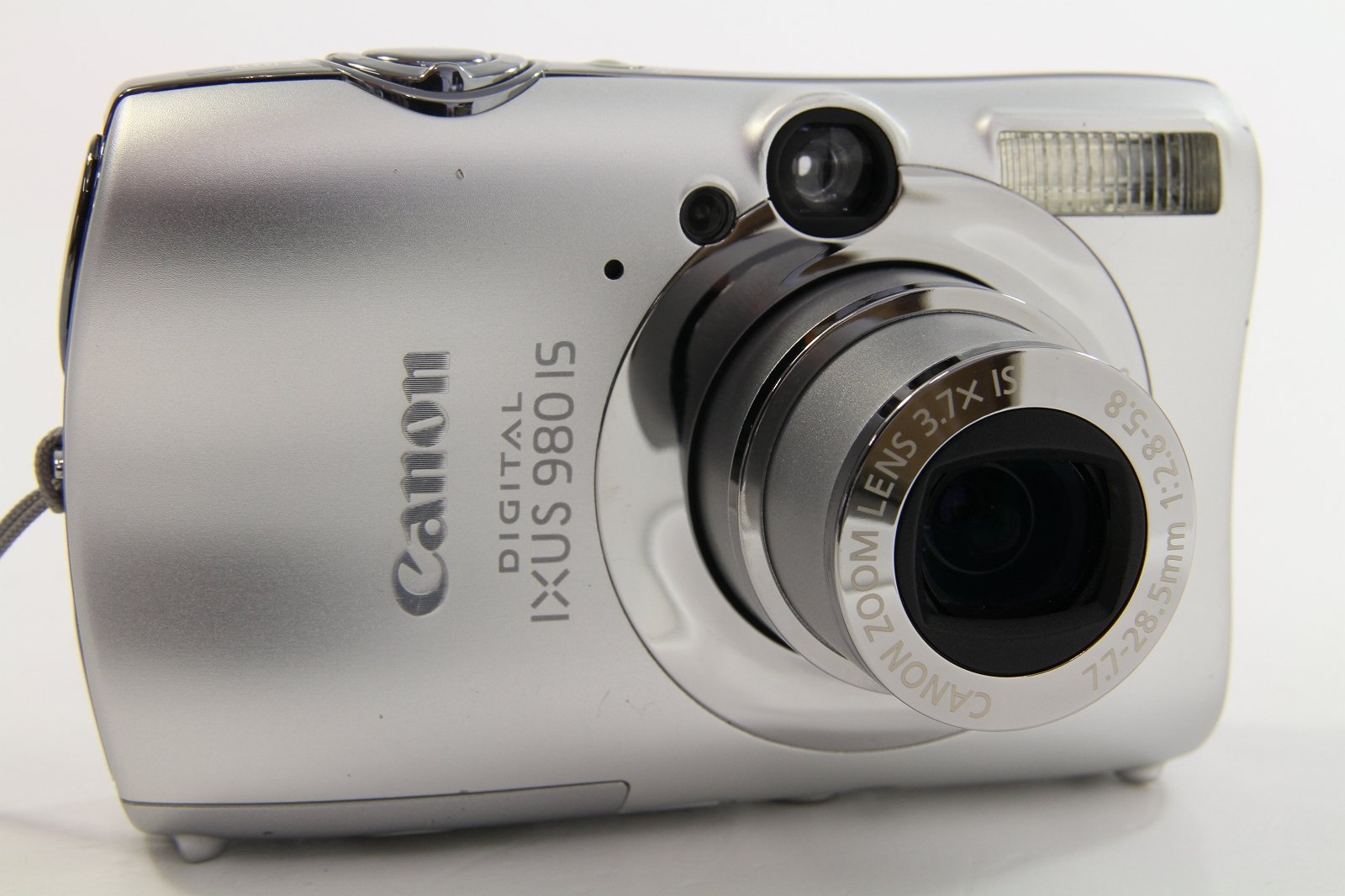 Canon Digital IXUS 980 IS - Cámara Digital compacta (Pantalla de 6,4 cm (2,5 Pulgadas), 14 MP, Zoom óptico de 3,7 aumentos) Plata