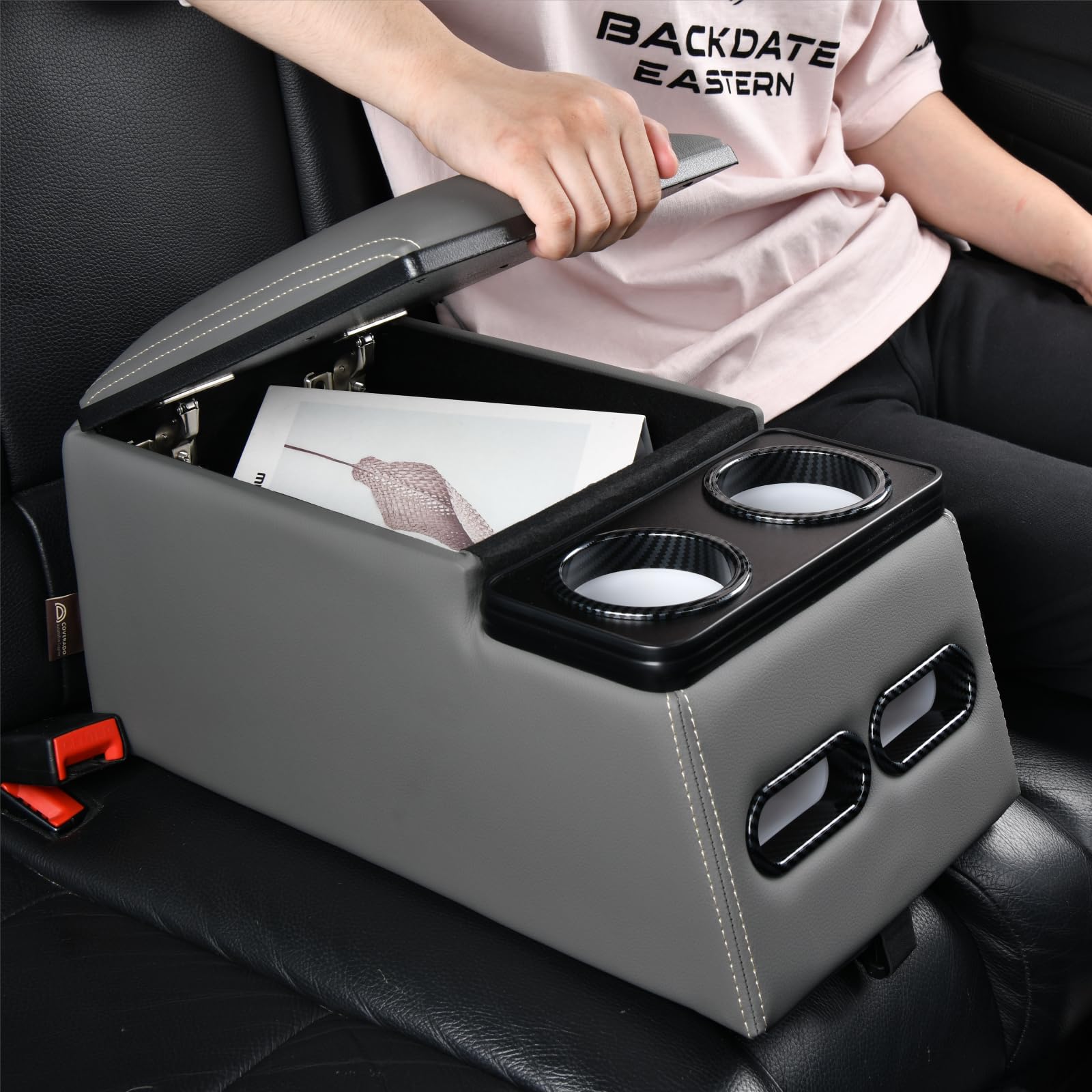 Coverado Auto Mittelkonsole, Universal Mittelkonsole Auto Rückbank, Rücksitz Automobile Organizer mit Cup Halter, Armlehnen Box Universal Fit für die meisten Limousinen SUV Pick-up-Truck
