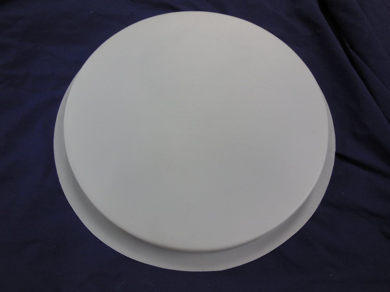 16 inch Plain Smooth Round Plastic Craft Mold use with Concrete or Cement for Making Stepping Stones 2038