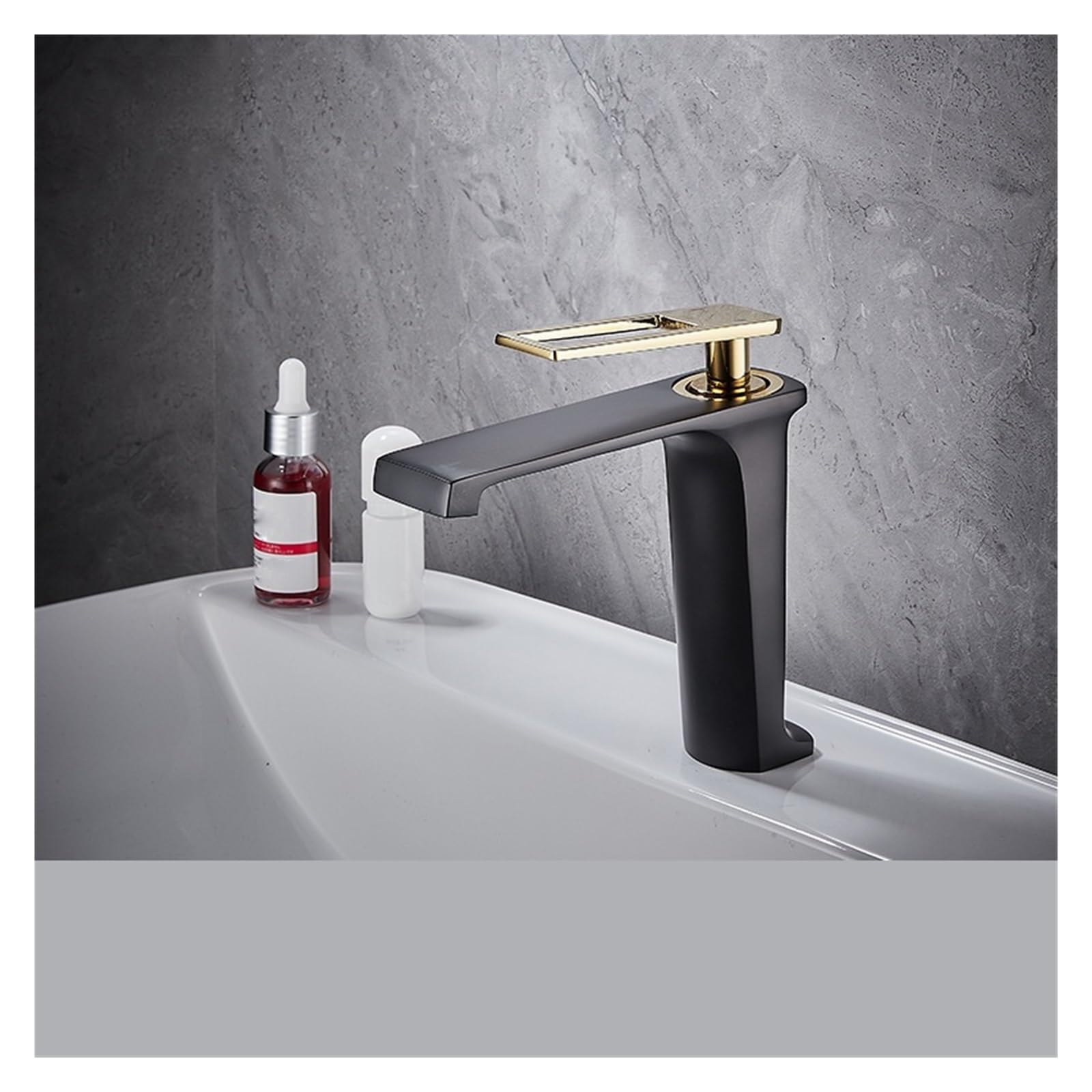 Mitigeur eau chaude et froide en acier inoxydable noir et or, l'élégance pour vasque