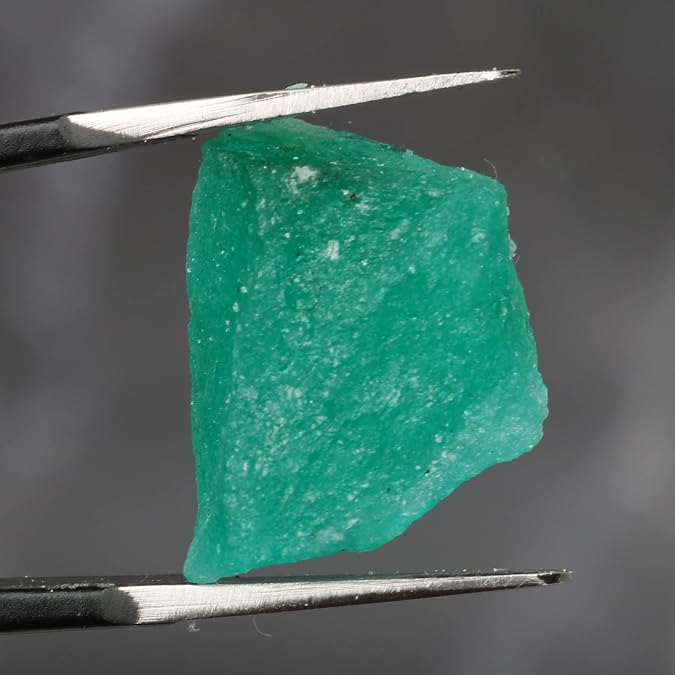 REAL-GEMS Natural Green Emerald 14 Ct. Crystal Healing Raw Rough Loose Gemstone AXF-691