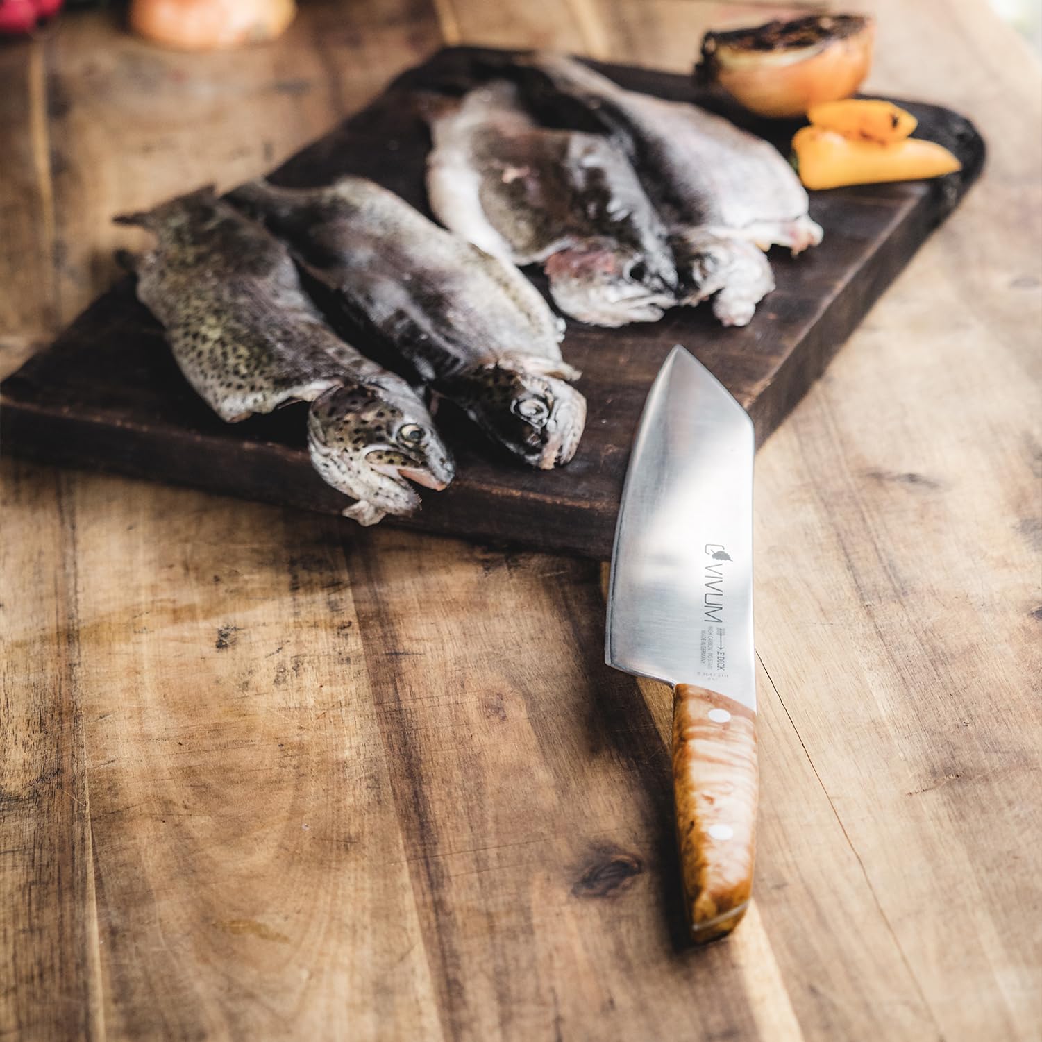 F.DICK Couteau de chef VIVUM (couteau de chef avec lame de 21 cm, avec manche en bois de bouleau, 58 HRC, tranchant incurvé, couteau de cuisine) 83647212H, Black