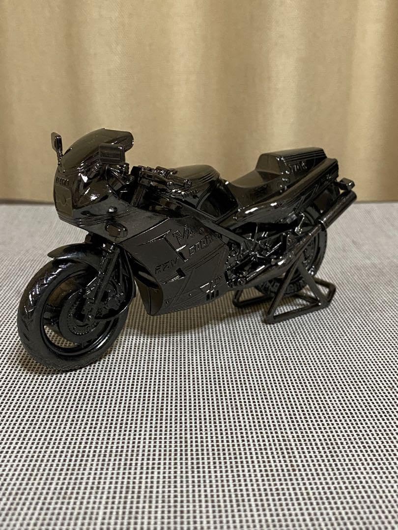 世界の名車シリーズ RZV500R 1/12 CB1100R 世界の名車シリーズ RZV500R - メルカリ