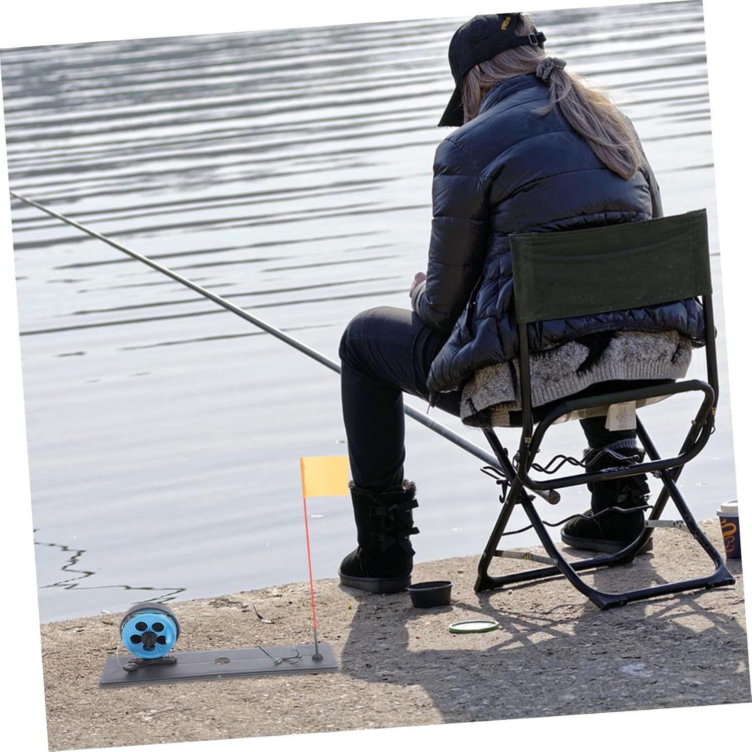 Blue Foldable Ice Fishing Tip-up Flag with 225mm Pole | Abs Build, Quick Removal and Easy Installation, Waterproof Portable Design for Outdoor Winter Angling