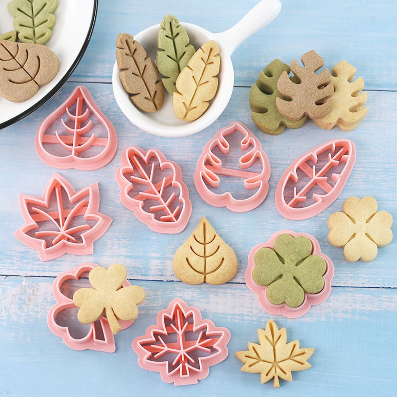 8pcs Mini Leaf Cookie Stamps, One-touch Molding 3d Raised Design Cookie Cutters, suitable for Tropic, Fall, Thanksgiving, Holiday & Party Treats Frosting Decoration (Leaf) - Image 9