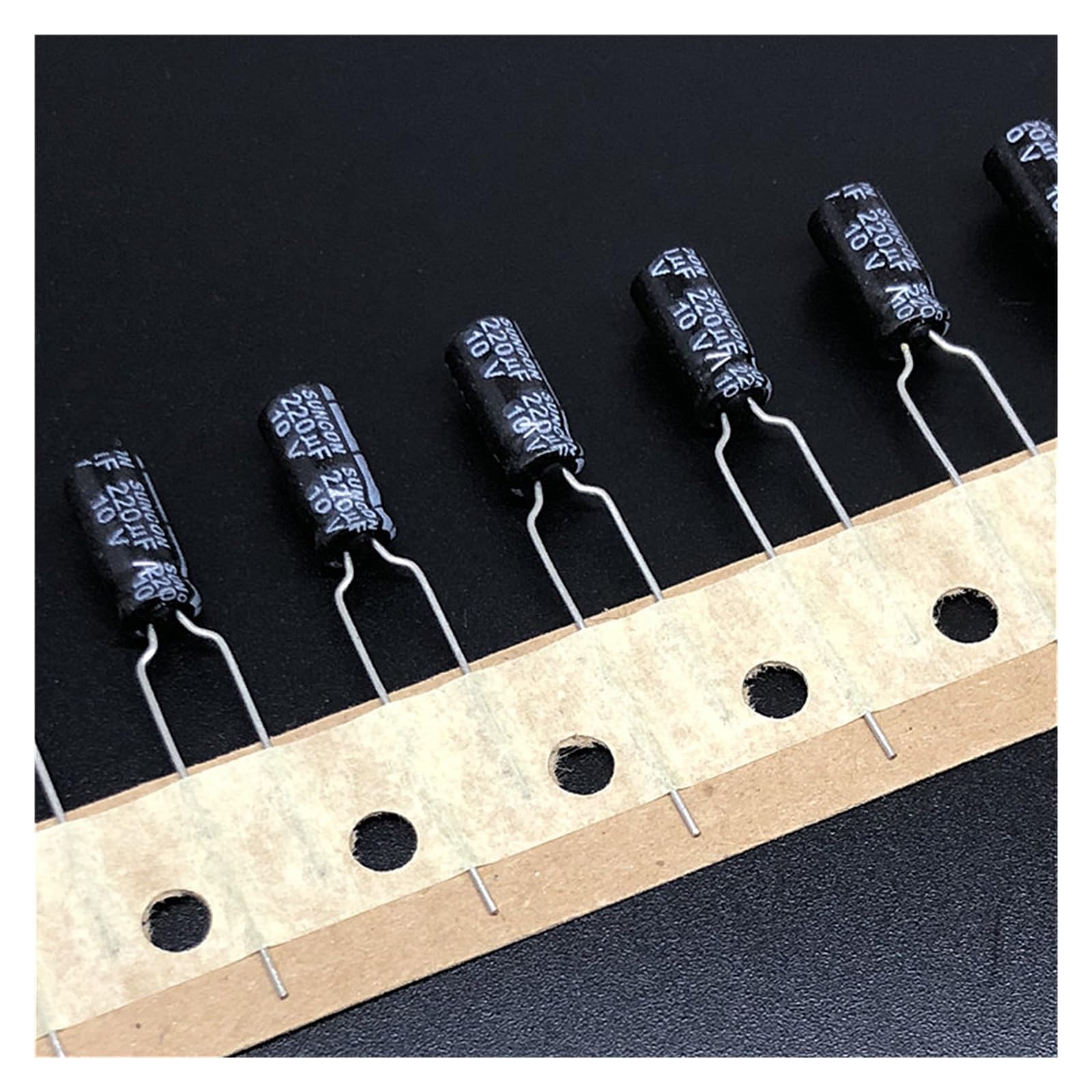 Condensateur électrolytique 220uF 10V HC 5x11mm pour circuit électronique