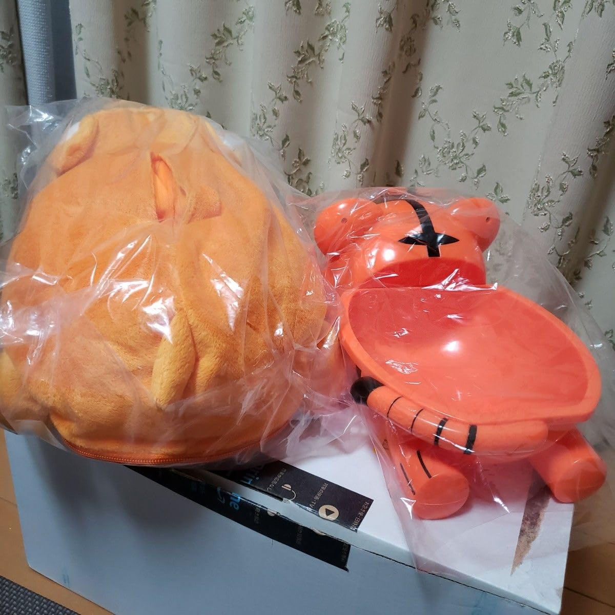 ジャグラー　トラっぴ　ツノっち　ドル箱　未使用品 ジャグラー スロット ドル箱 トラっぴ ツノっち セット 中古品の